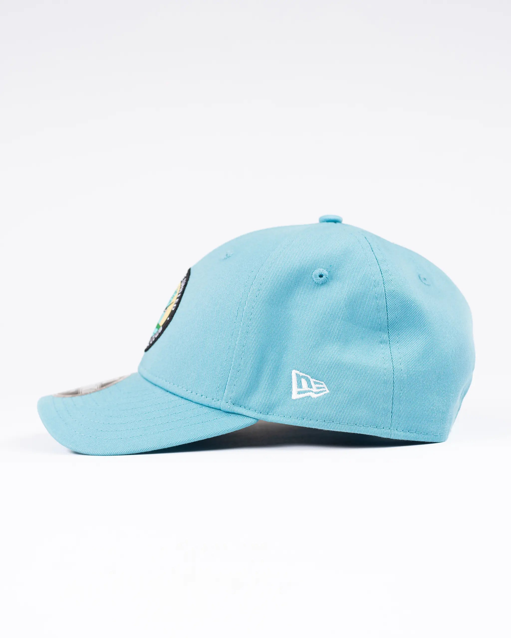 Newcastle United New Era Magpie Retro Crest Blue 9FORTY Cap