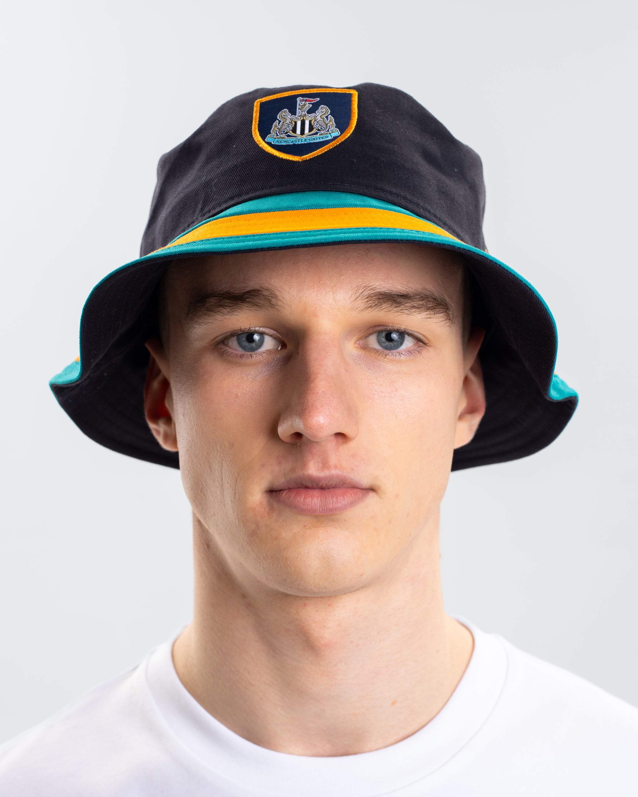 Newcastle United New Era 1997-98 Away Shirt Navy Bucket Hat