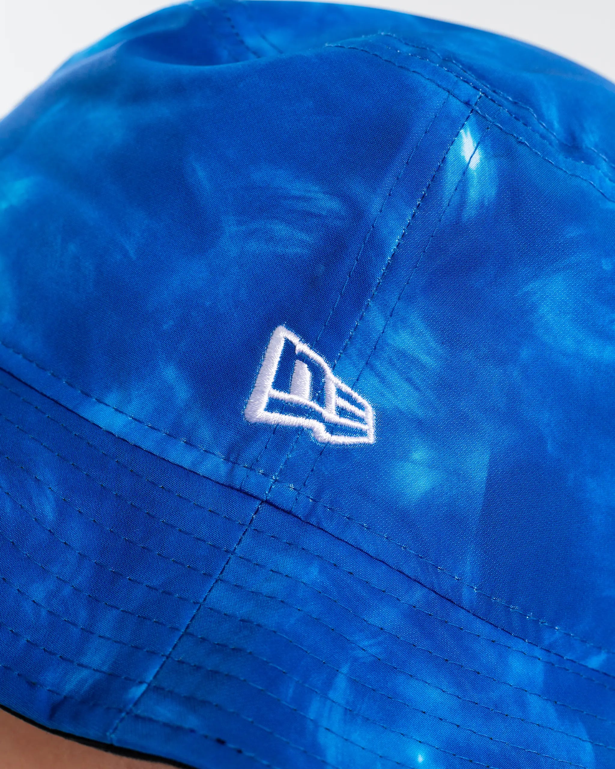 Newcastle United New Era 1993-97 Away Shirt Blue Bucket Hat