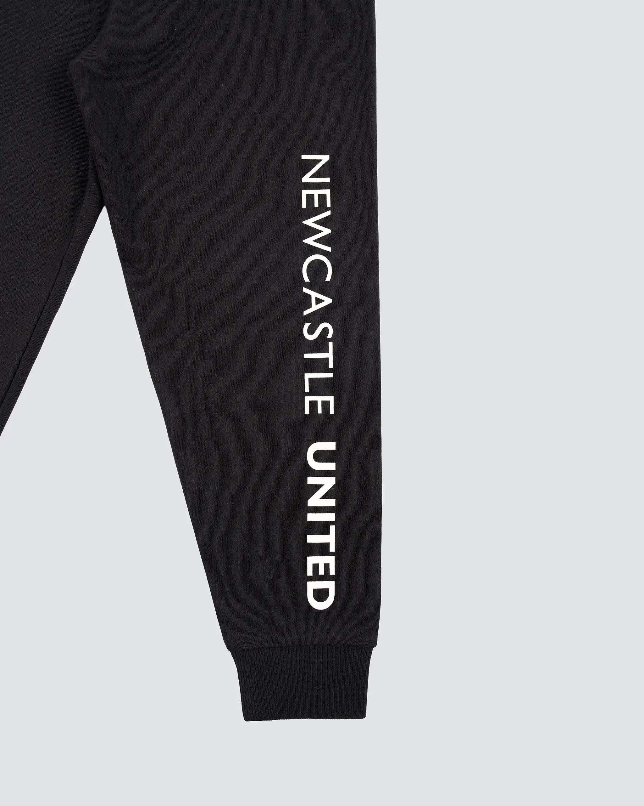 Newcastle United Kids' Black Crest Cuffed Pyjama Set