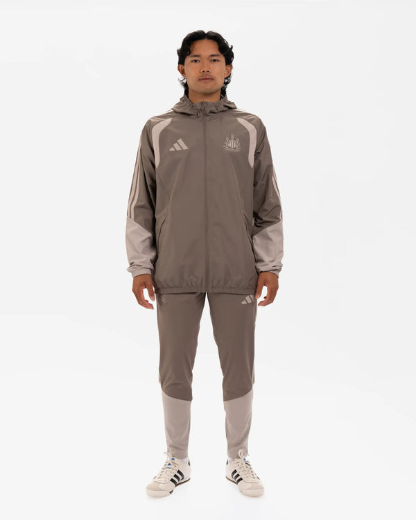 Newcastle United adidas 26/27 Coach's Range Beige All Weather Jacket