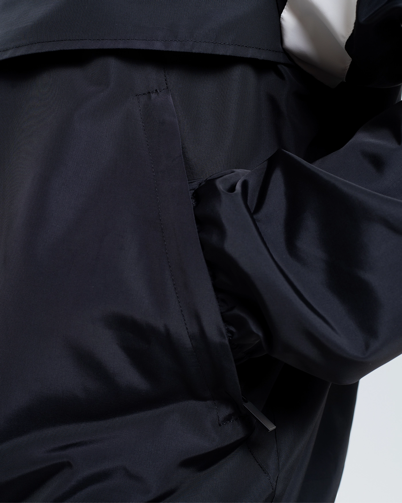Newcastle United Black Quarter Zip Cagoule