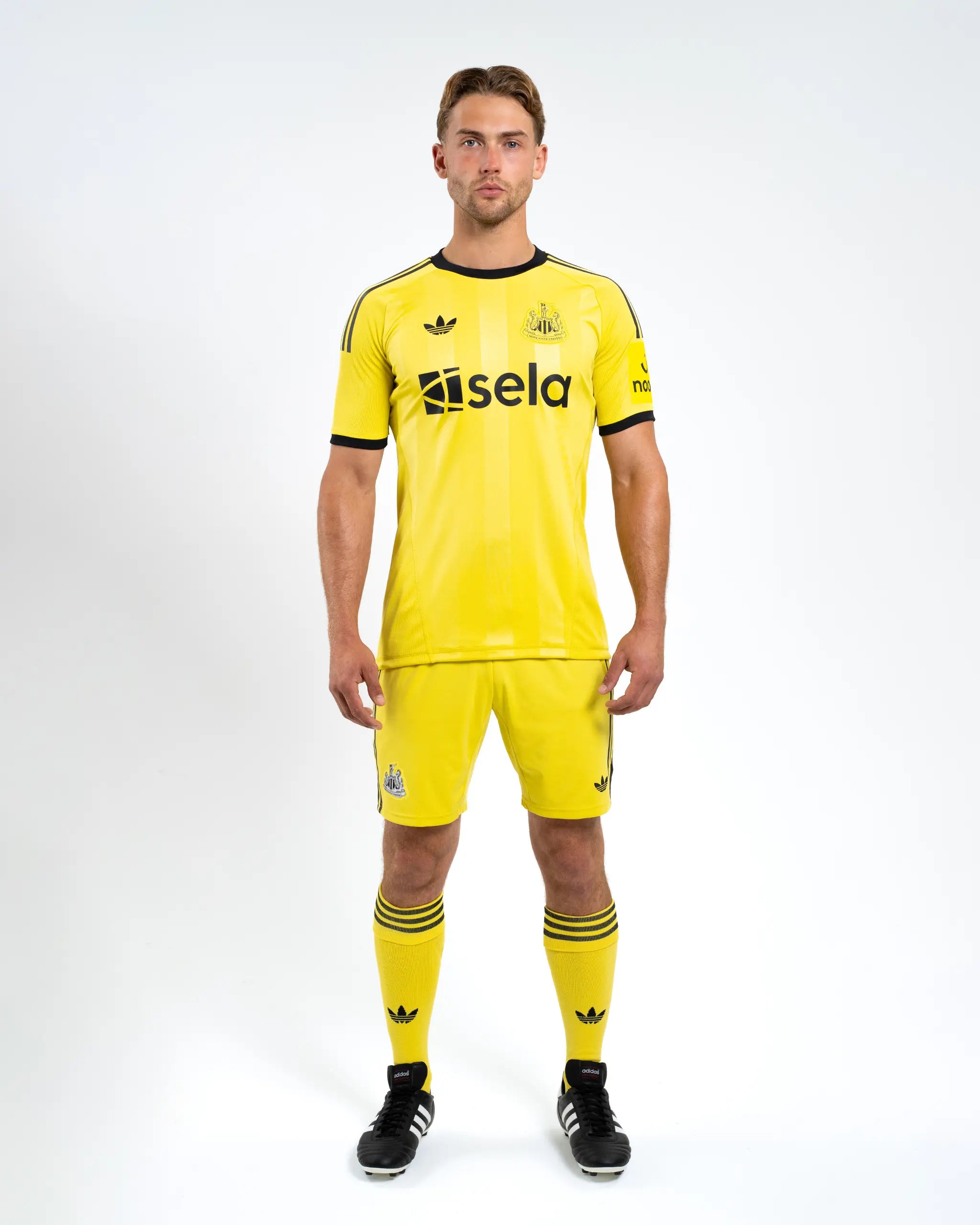 Newcastle United adidas 25/26 Trefoil Goalkeeper Shirt