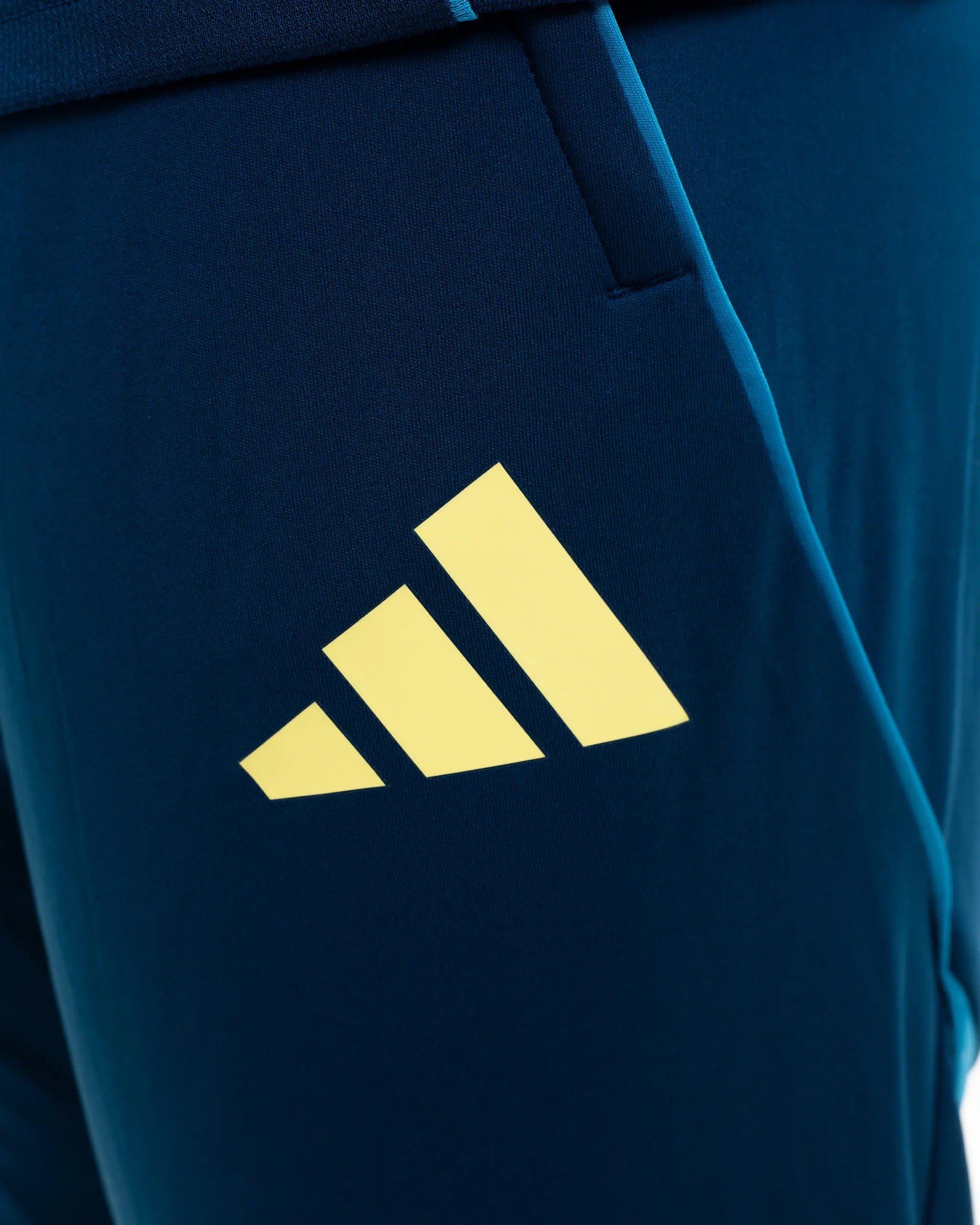 Newcastle United adidas 25/26 Coach's Range Training Bottoms