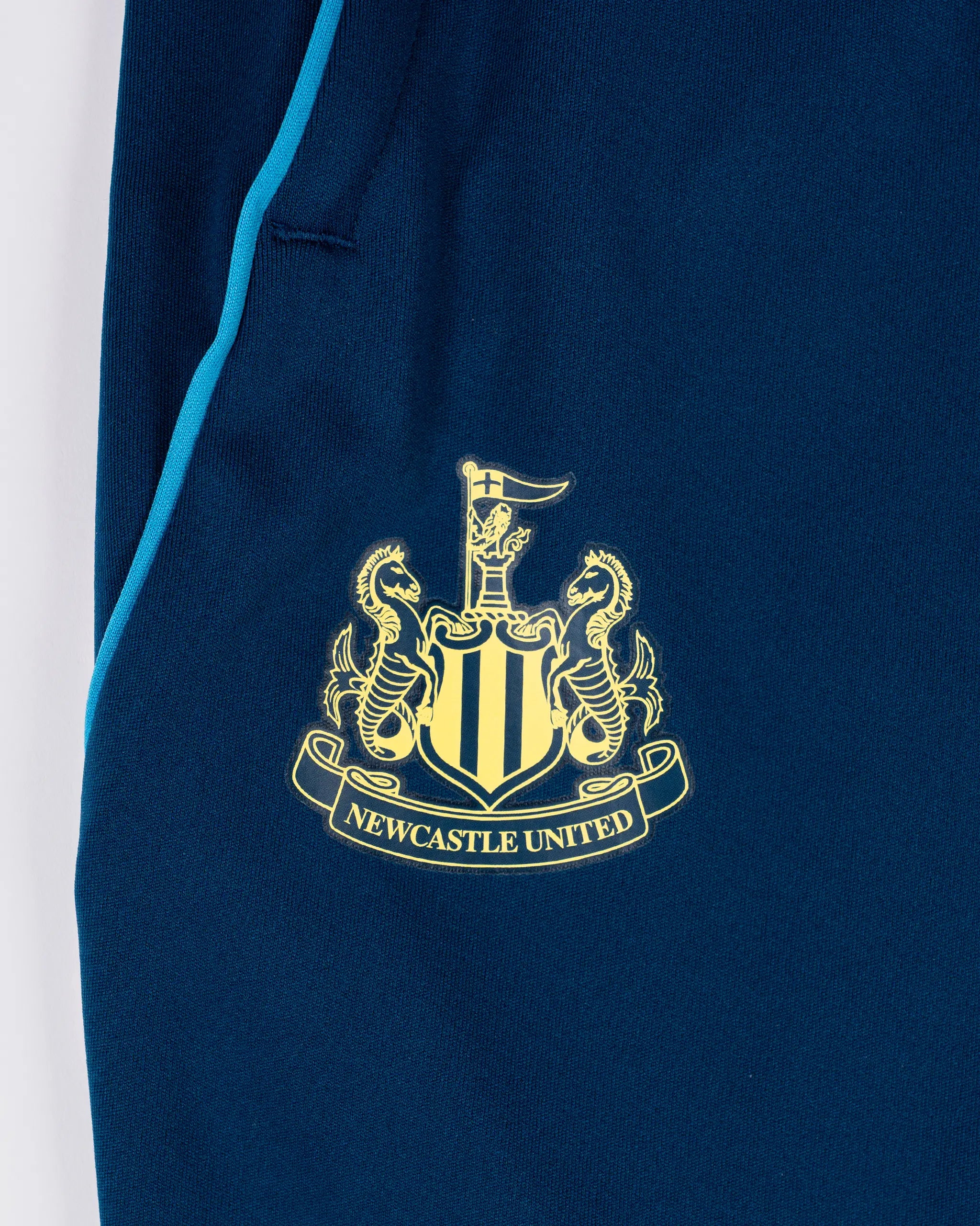 Newcastle United adidas 25/26 Coach's Range Kids' Training Bottoms