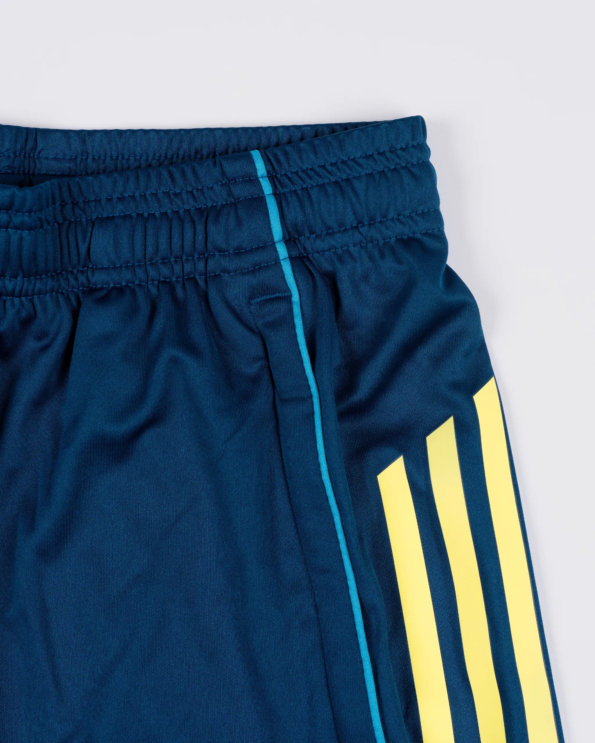 Newcastle United adidas 25/26 Coach's Range Kids' Training Shorts