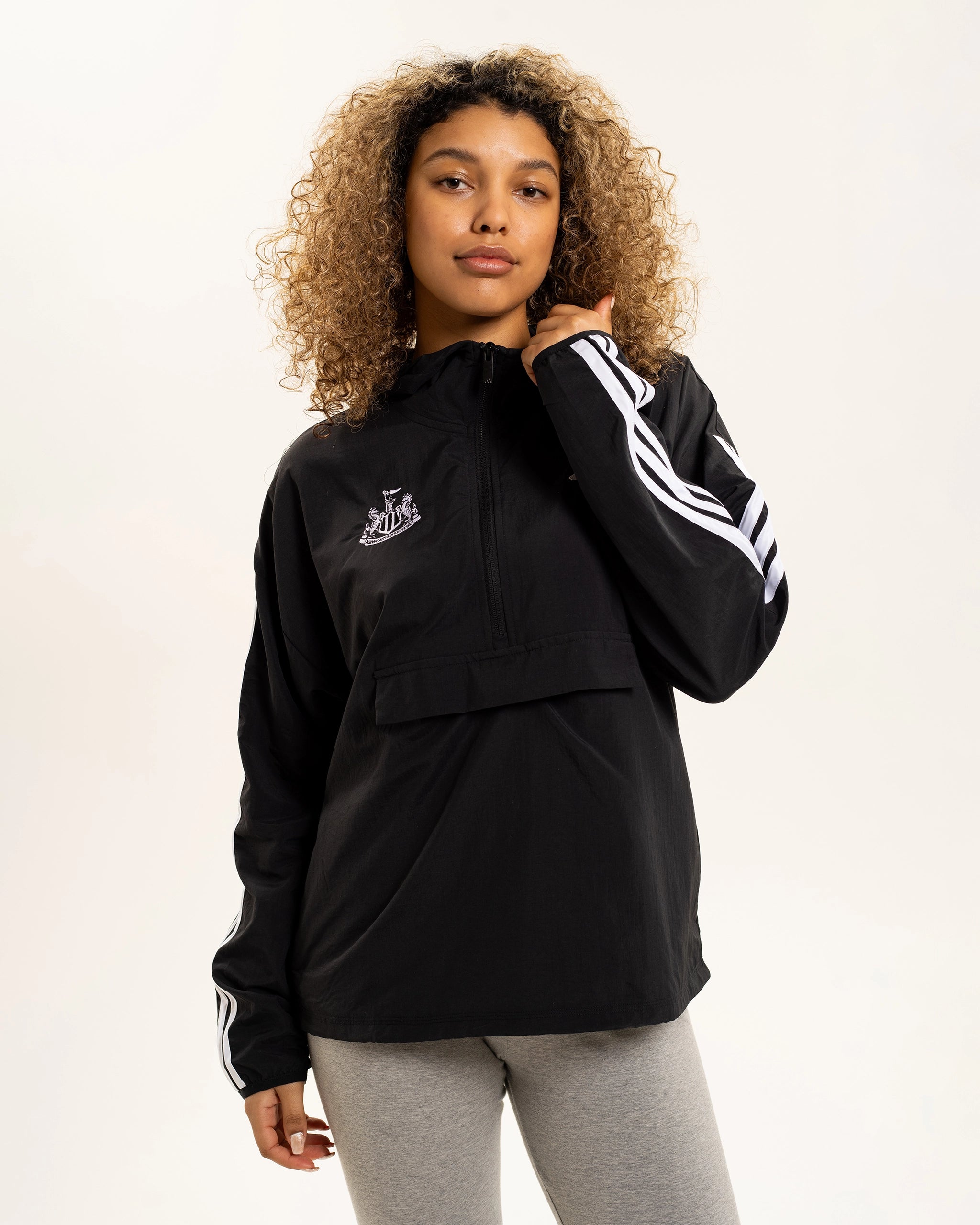 Newcastle United adidas Women's 3-Stripe Overhead 1/2 Zip Windbreaker Jacket