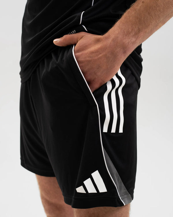 Newcastle United adidas 25/26 Coach's Black Edition Training Shorts