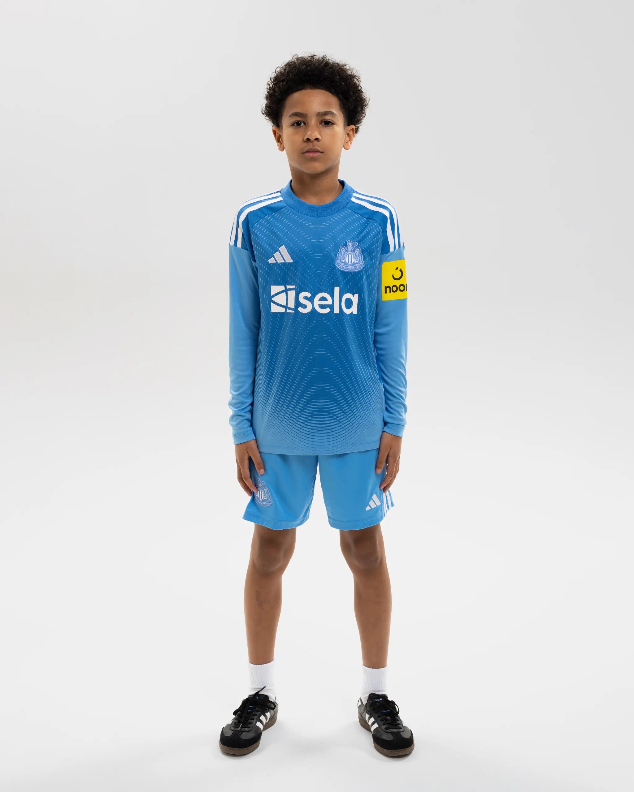 Newcastle United adidas Kids' 25/26 Blue Long Sleeve Goalkeeper Shirt