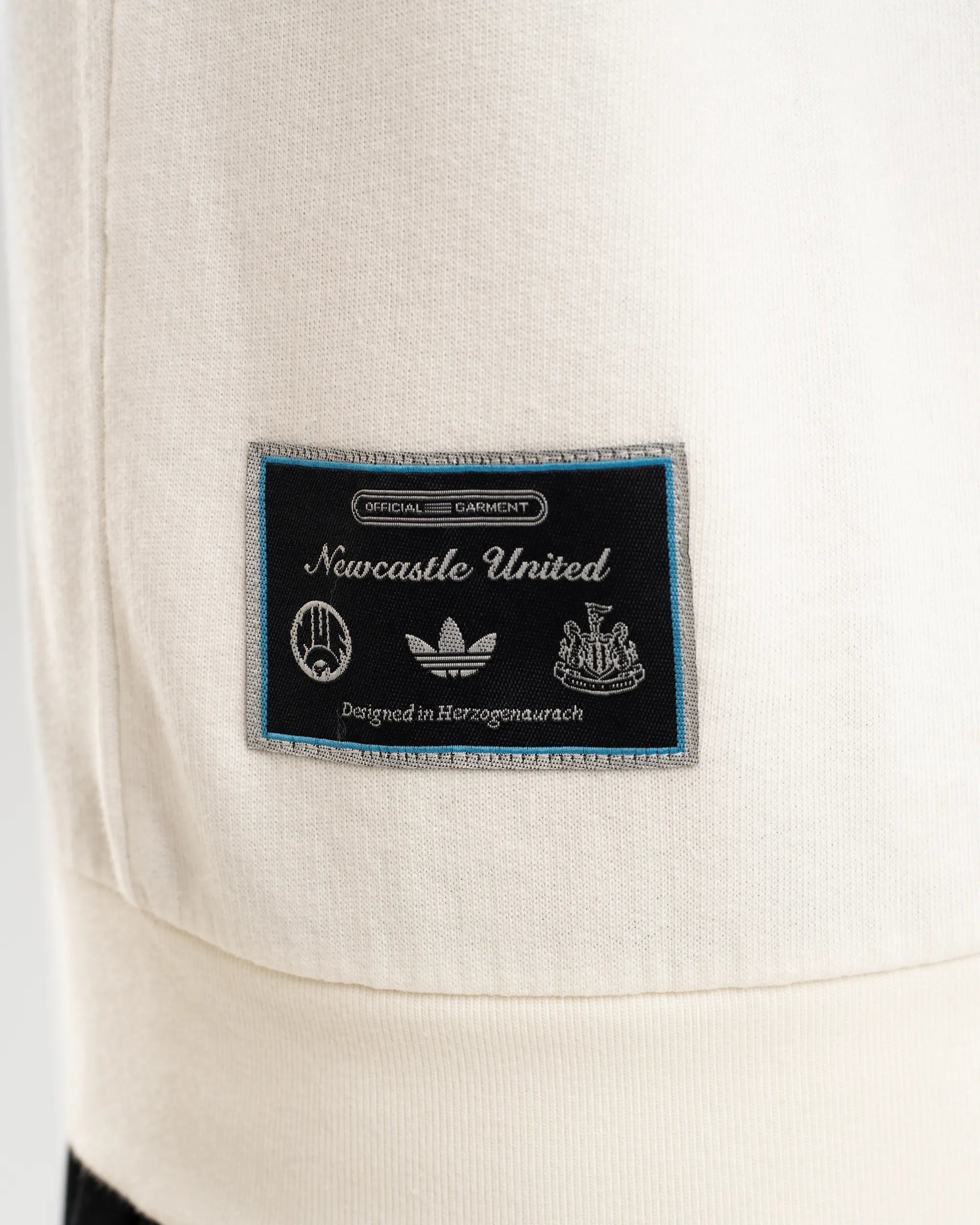 Newcastle United adidas 25/26 Terrace Icons Half Zip Sweater