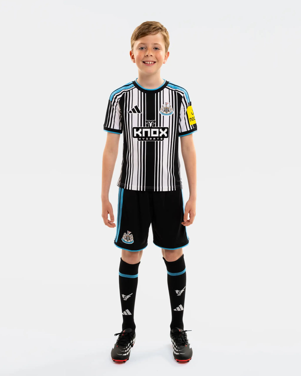 Newcastle United adidas Kids' 26/27 Home Shorts