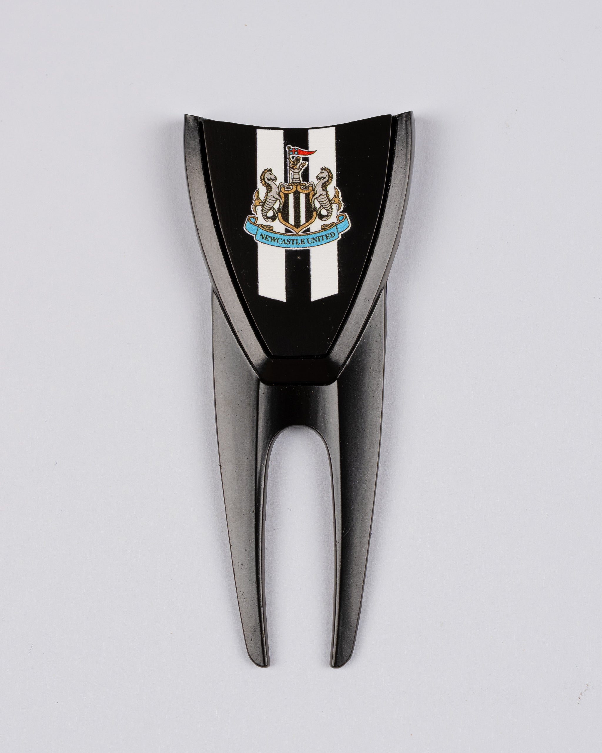 Newcastle United TaylorMade Mission Alignment Divot Tool