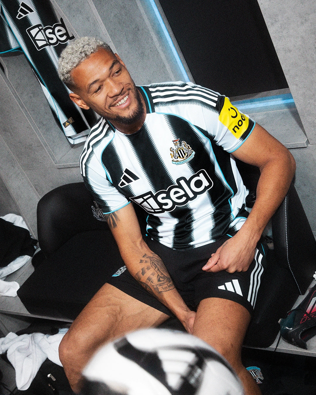 Newcastle United adidas Men's 25/26 Authentic Home Shirt