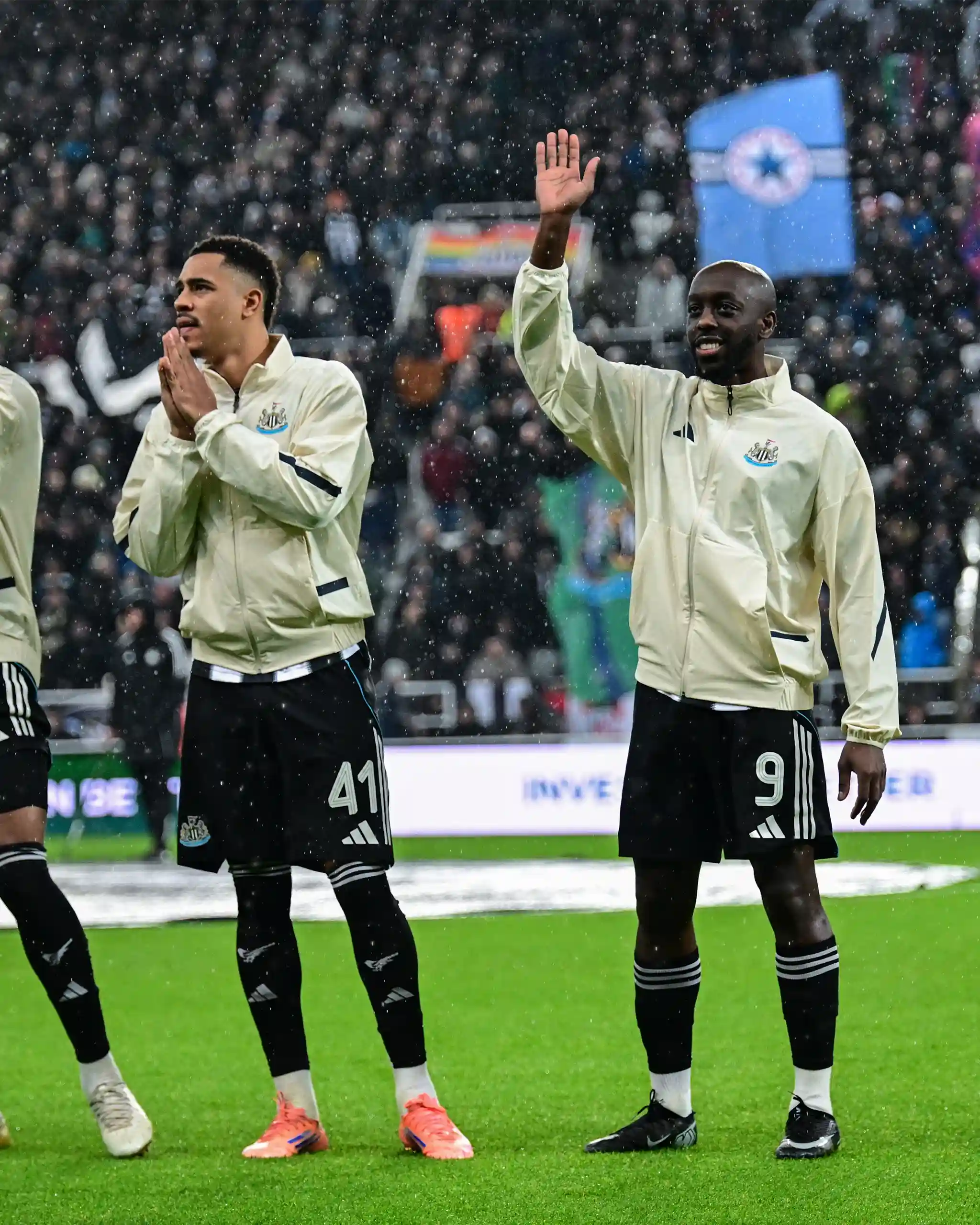 Newcastle United adidas 25/26 Off White Anthem Jacket