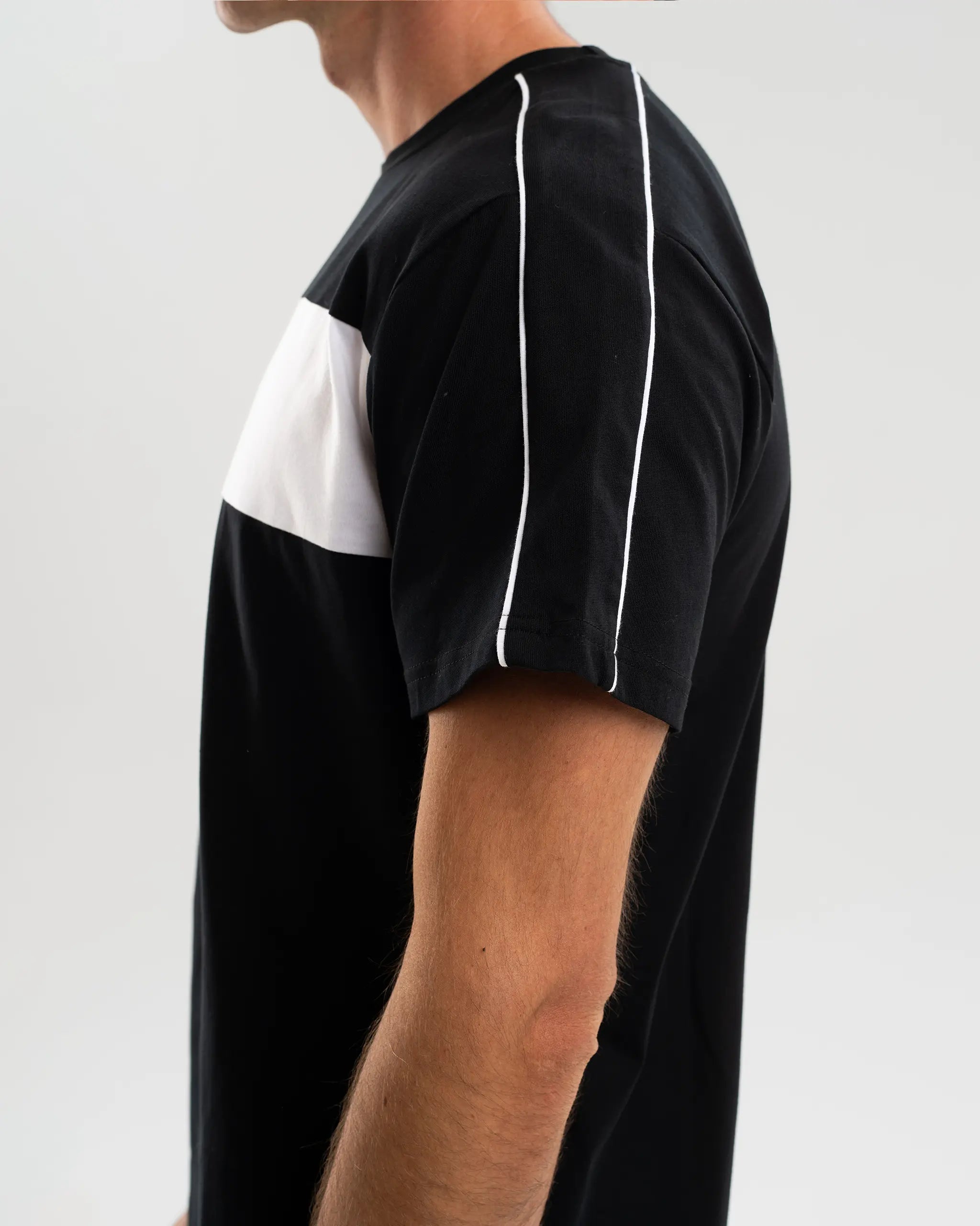 Newcastle United Men's Black Colour Block T-Shirt