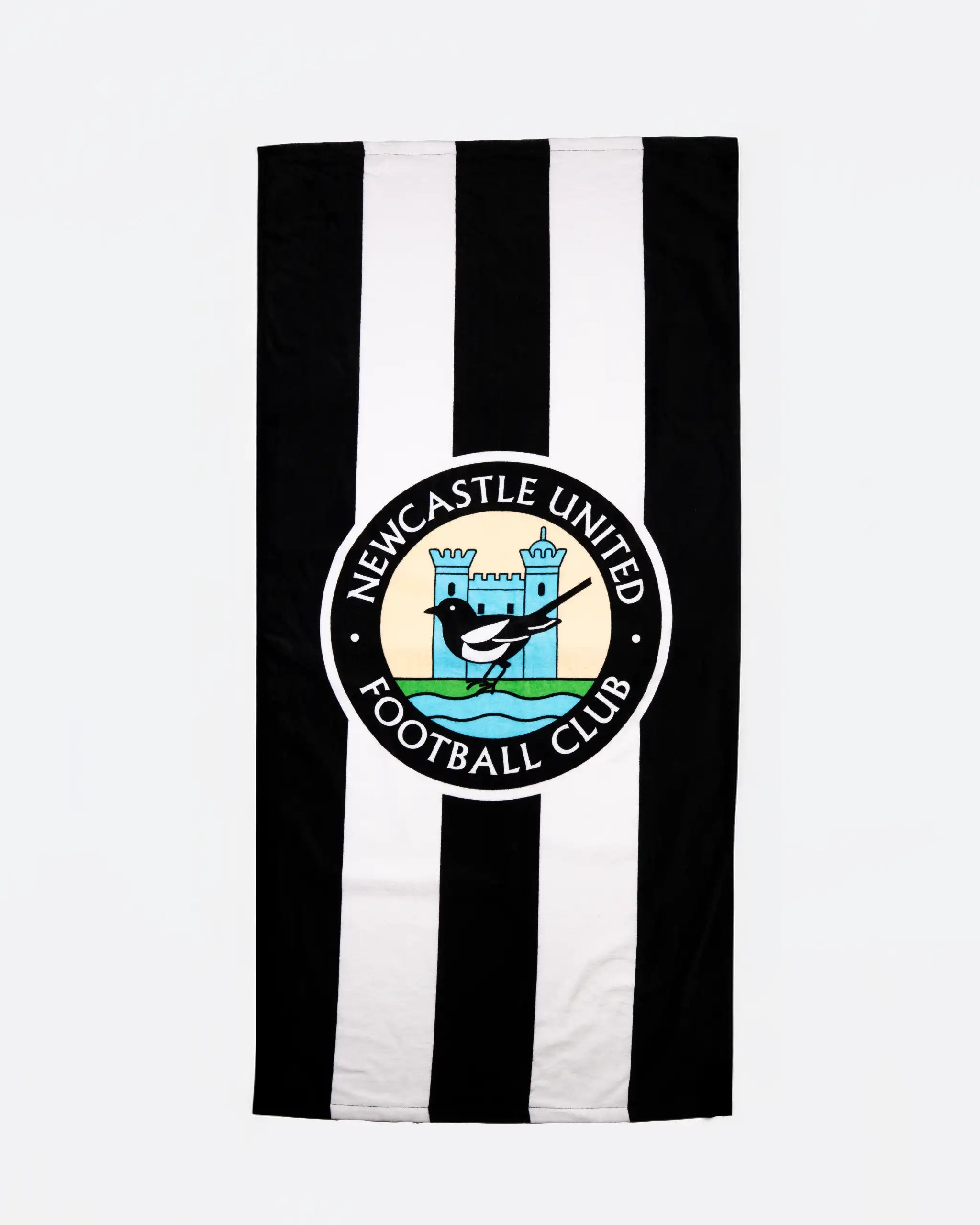Newcastle United Retro Crest Towel