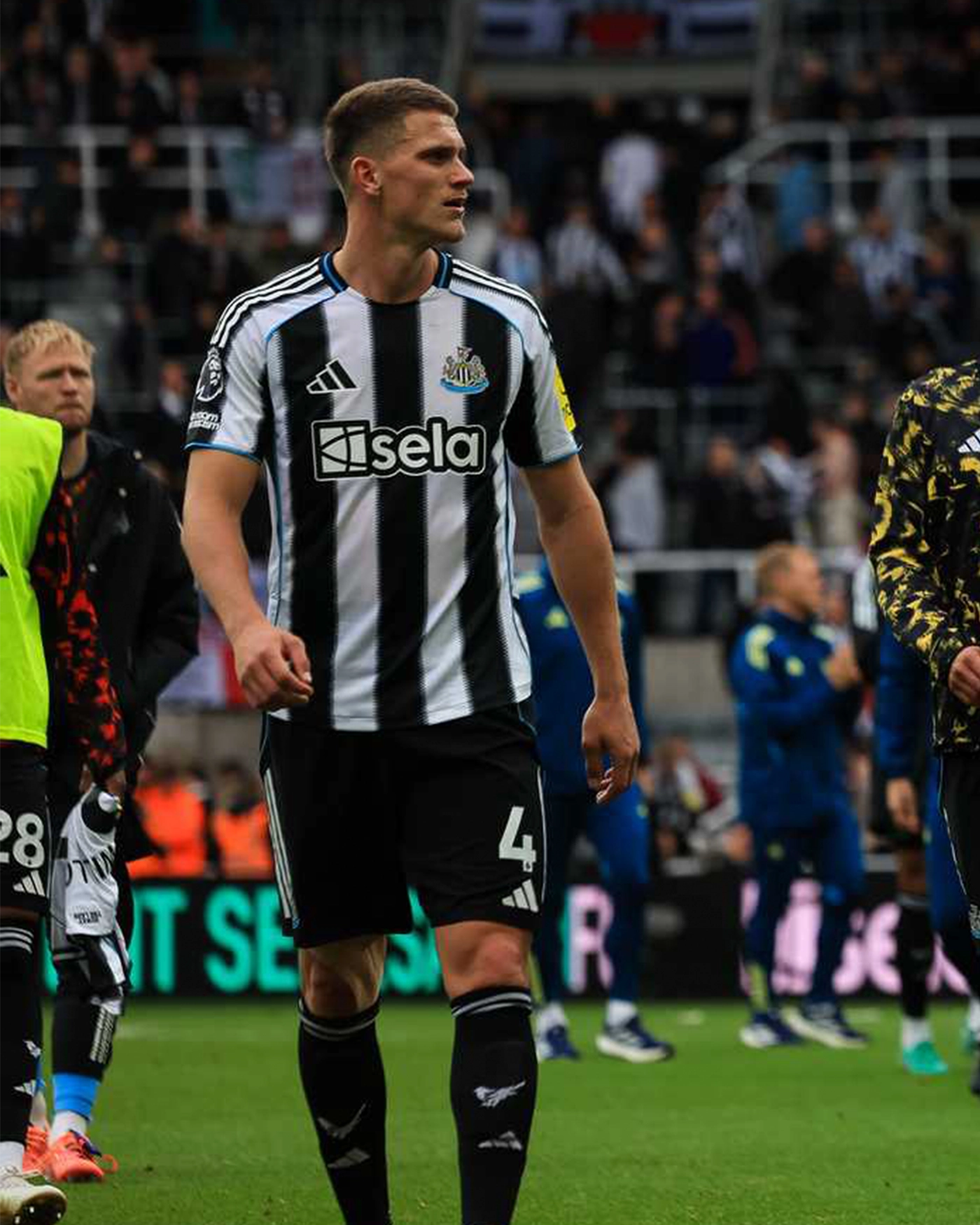 Newcastle United BOTMAN 25/26 Match Worn Signed Shirt - Nottingham Forest (H)