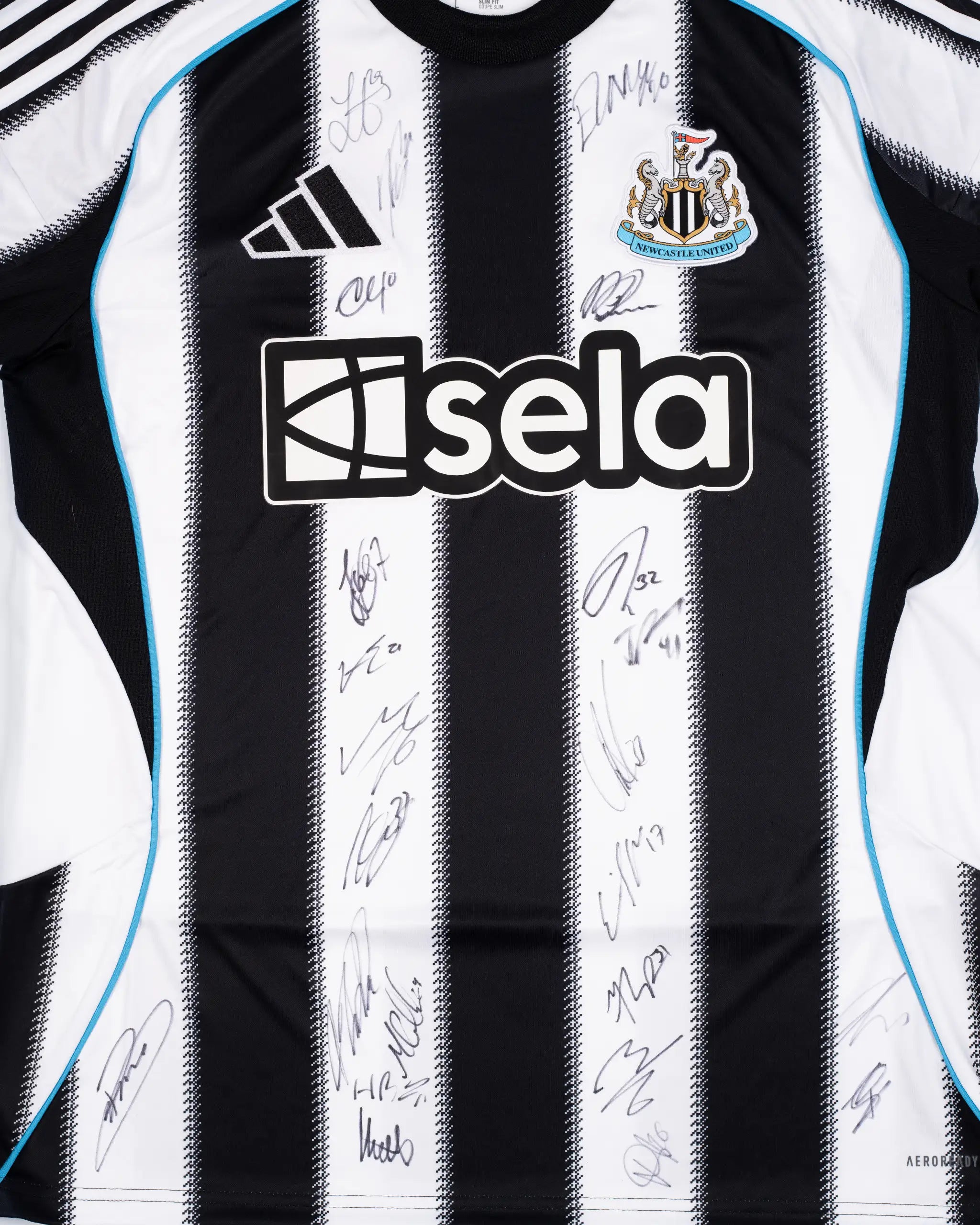 Newcastle United 25/26 Boxed Signed Home Shirt - Full Squad