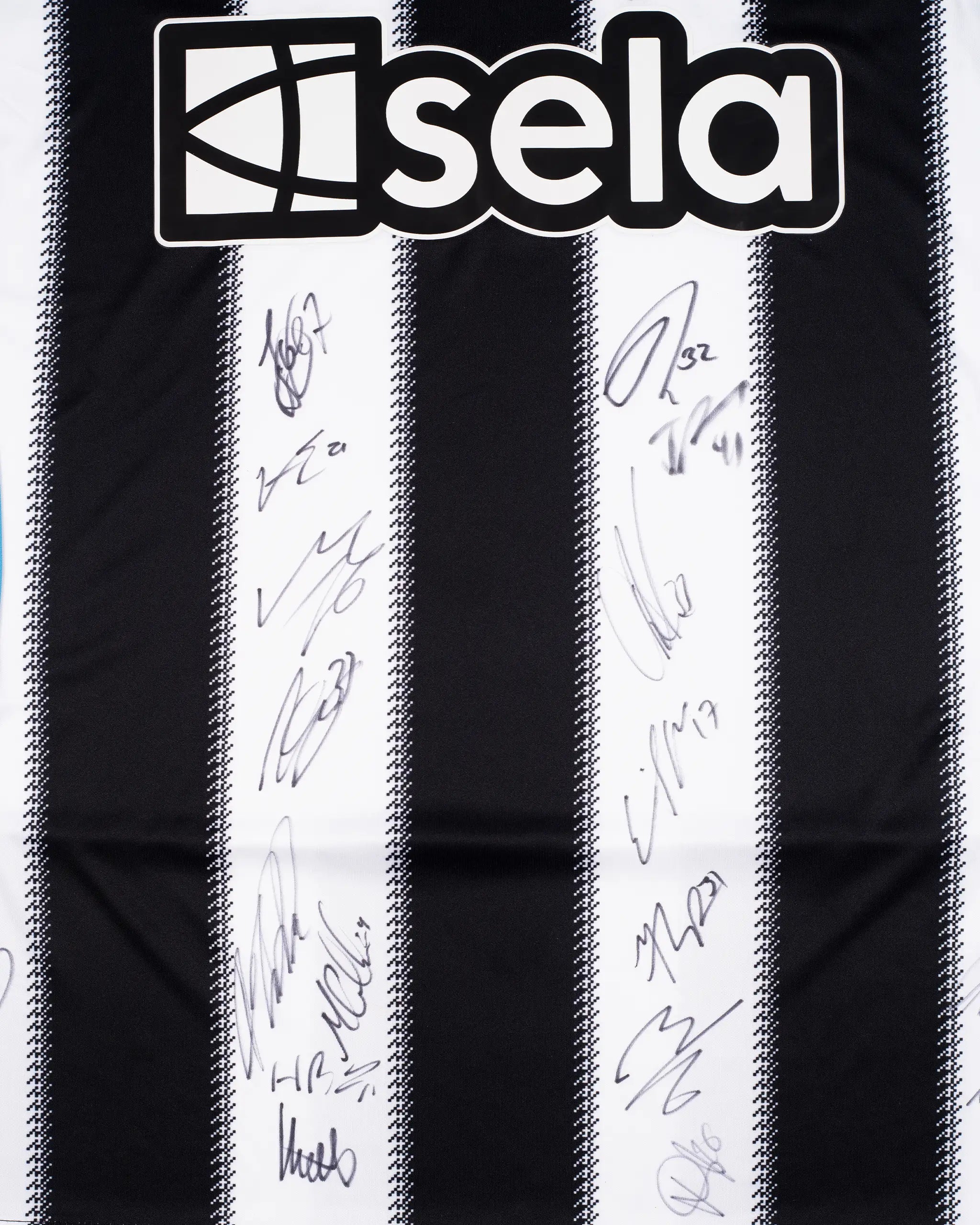 Newcastle United 25/26 Boxed Signed Home Shirt - Full Squad