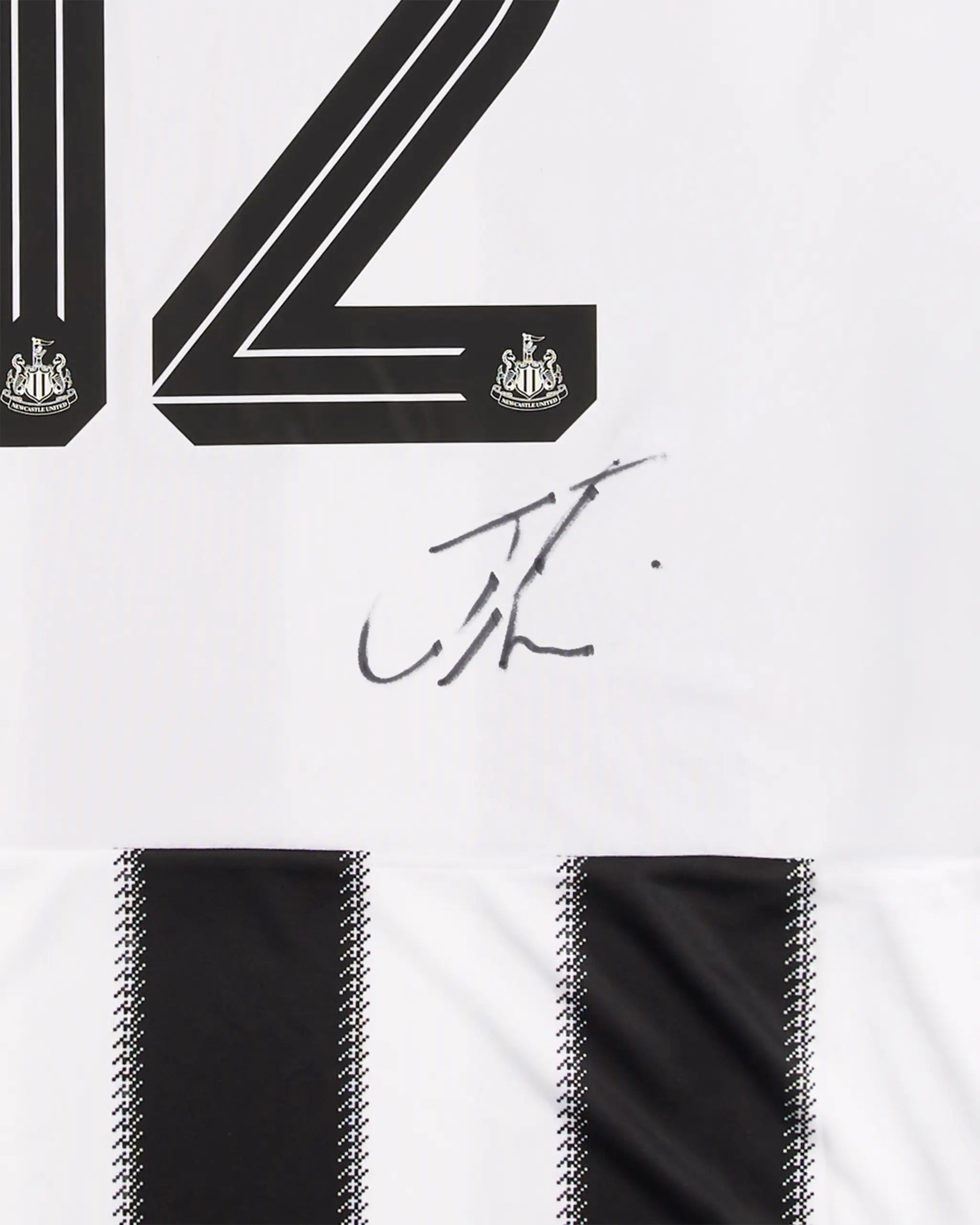 Newcastle United THIAW 25/26 Boxed Home Signed Shirt