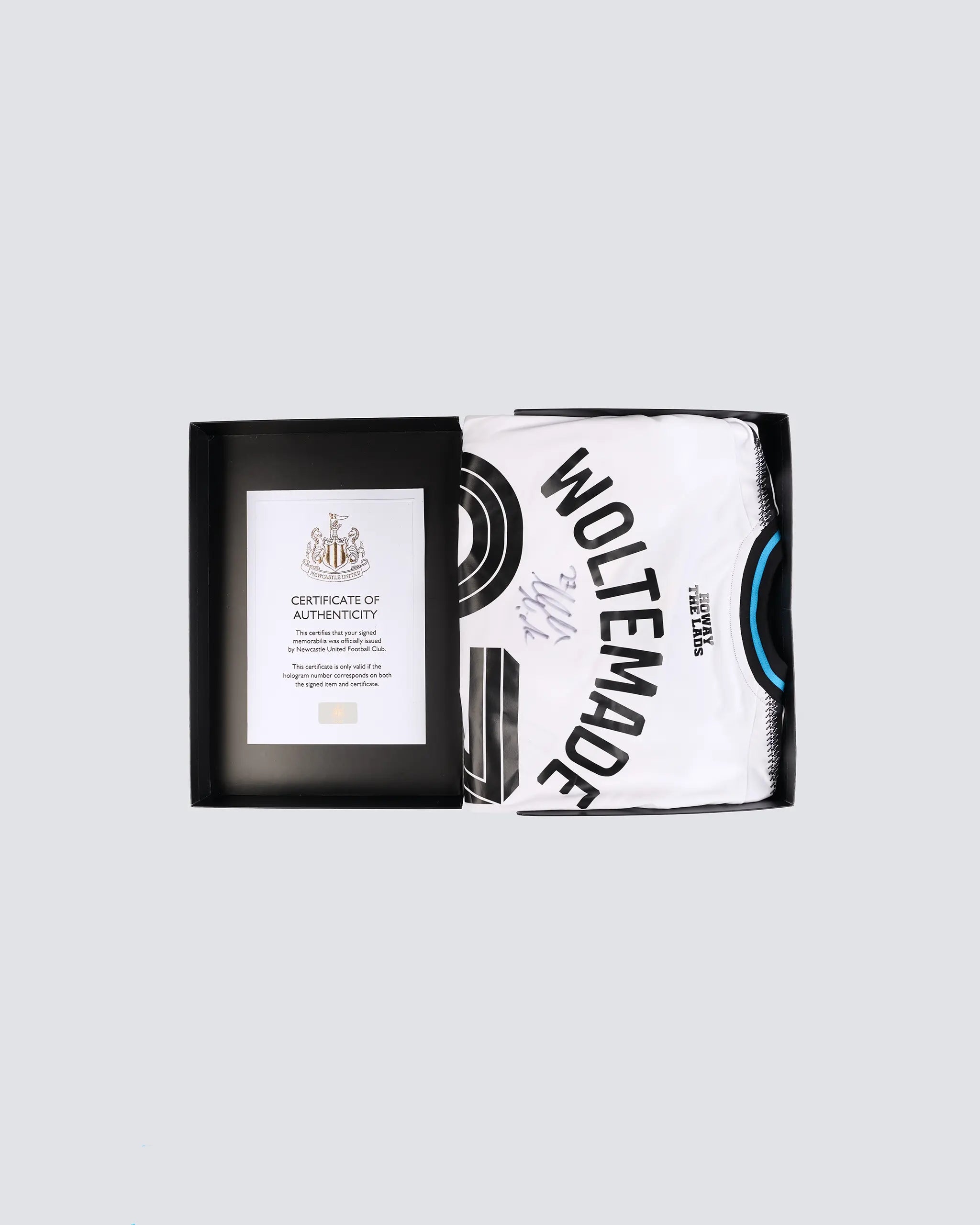 Newcastle United WOLTEMADE 25/26 Boxed Home Signed Shirt