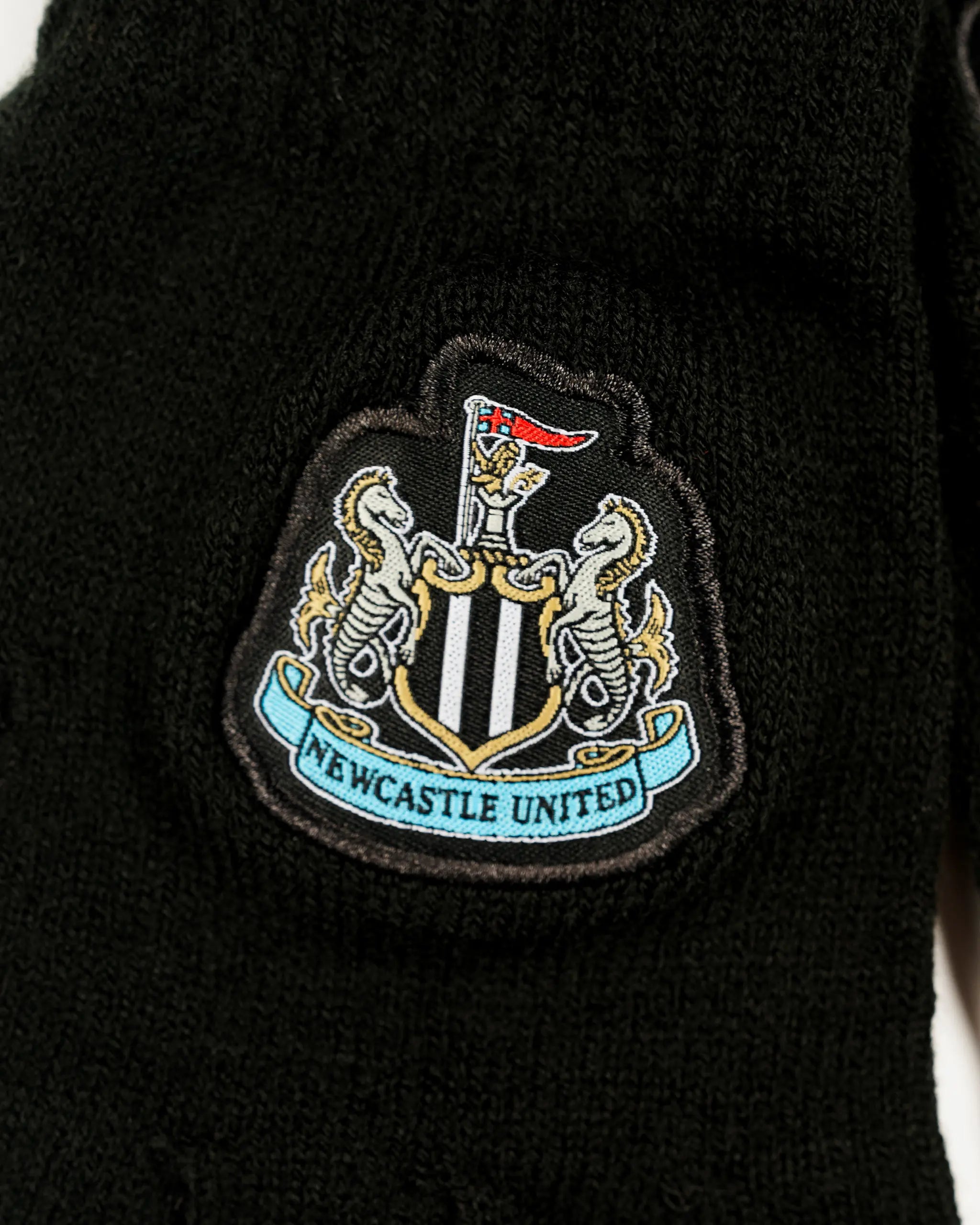 Newcastle United Knitted Gloves