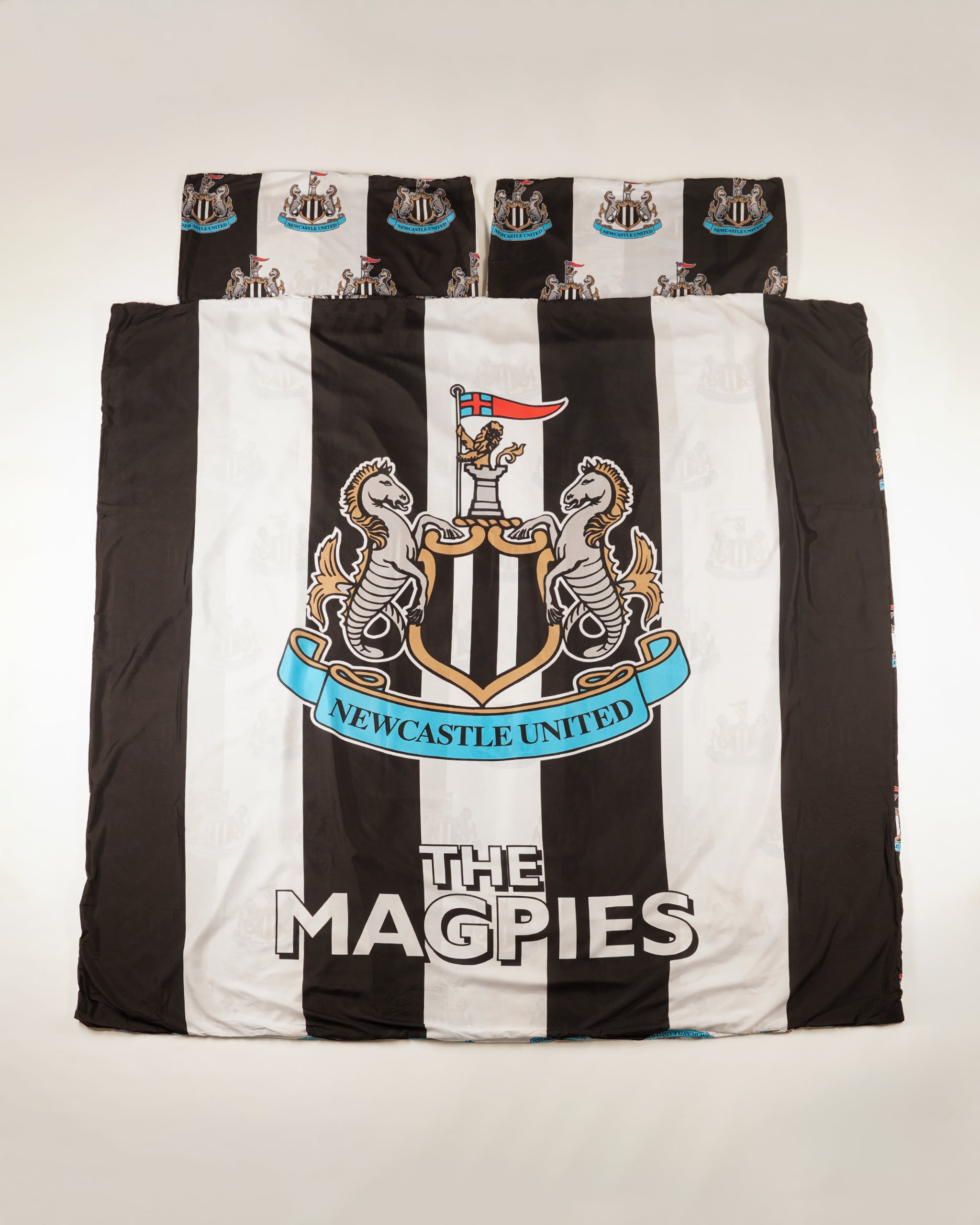 Newcastle United Double Duvet & Pillows Set