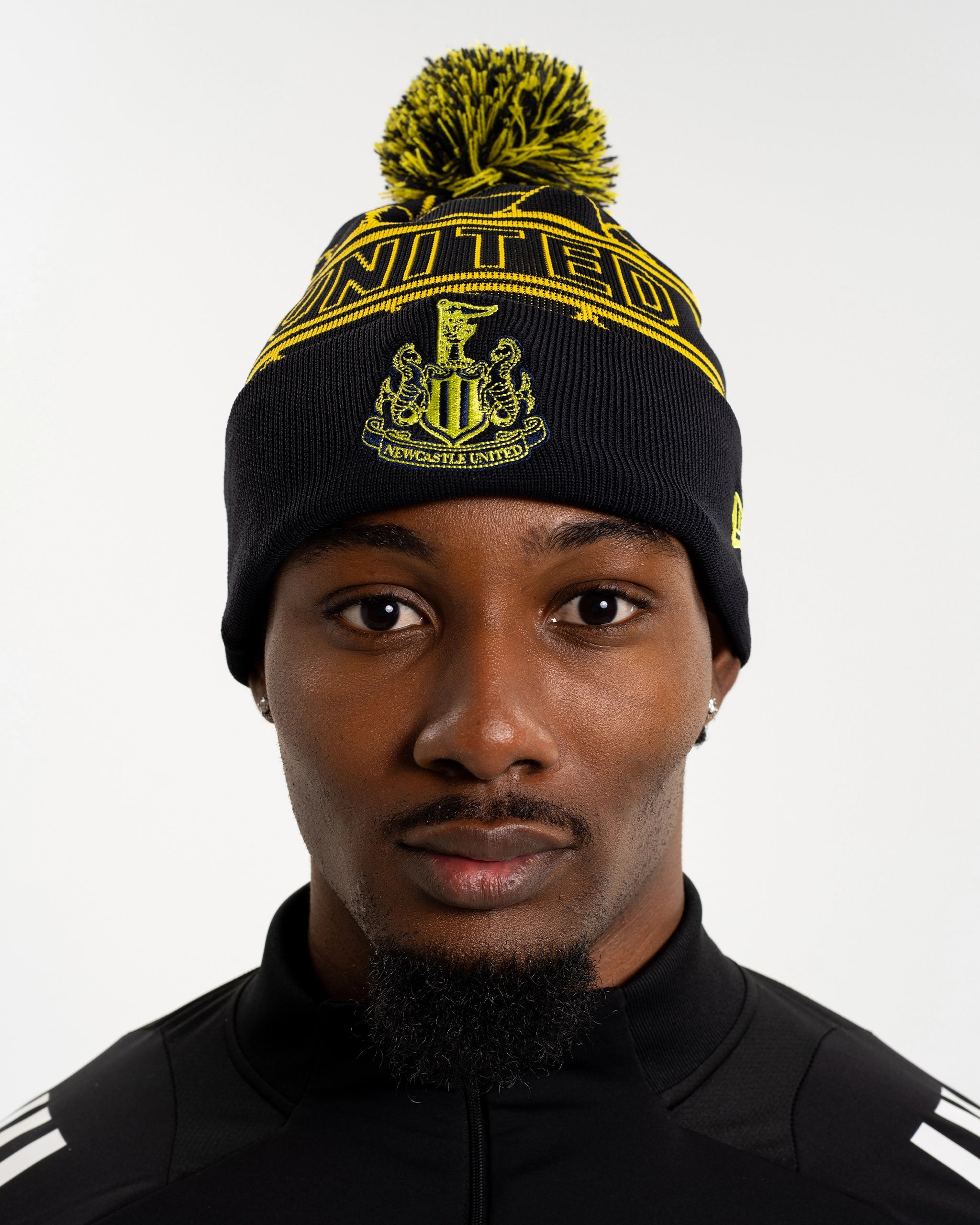 Newcastle United New Era Black & Yellow 1892 Knit Beanie Hat