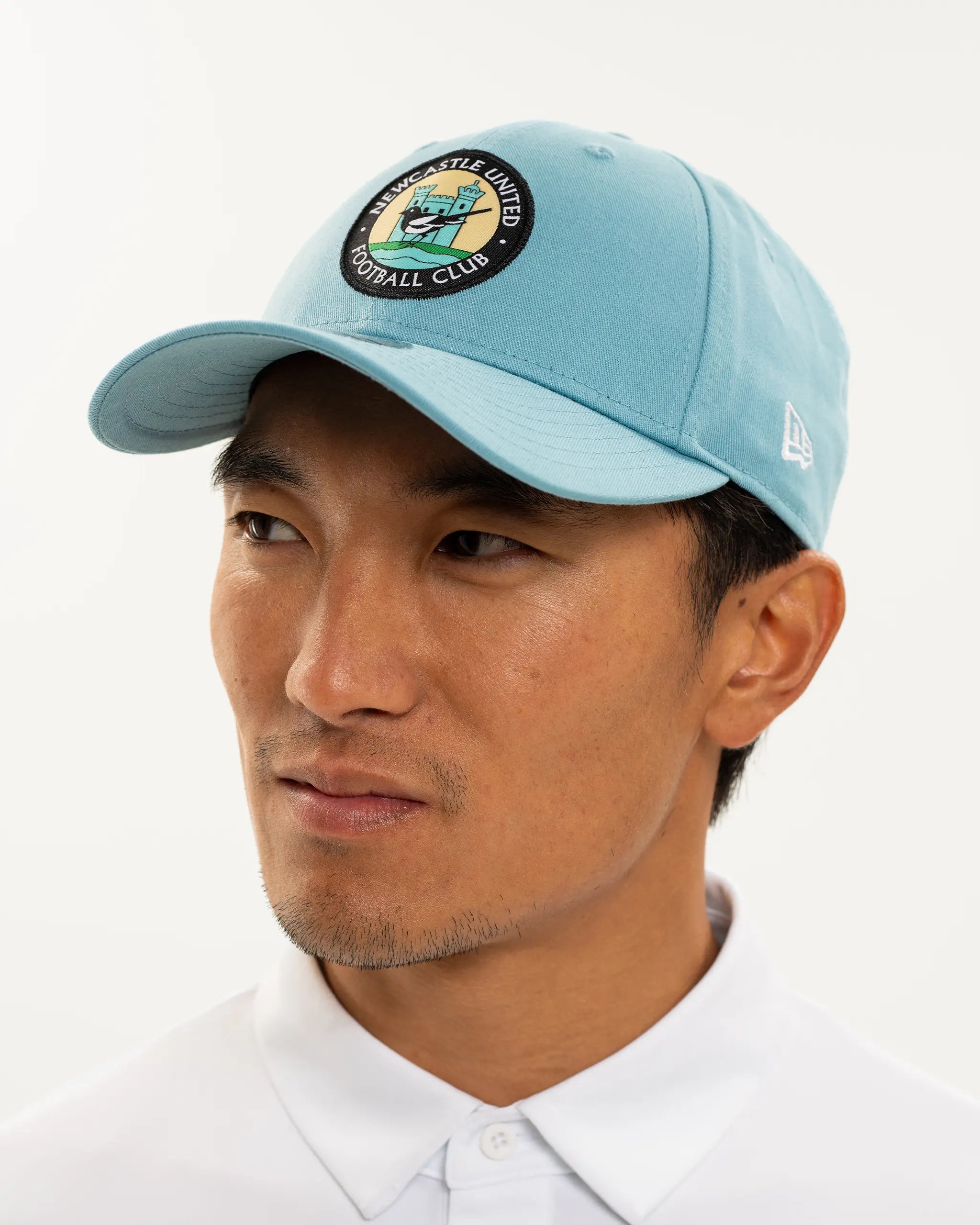 Newcastle United New Era Magpie Retro Crest Blue 9FORTY Cap