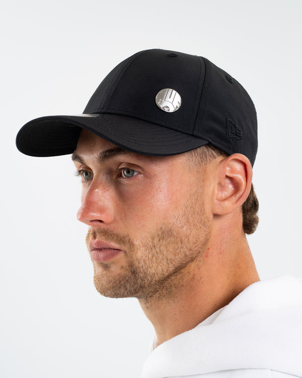Newcastle United New Era Black Pin 9FORTY Adjustable Cap
