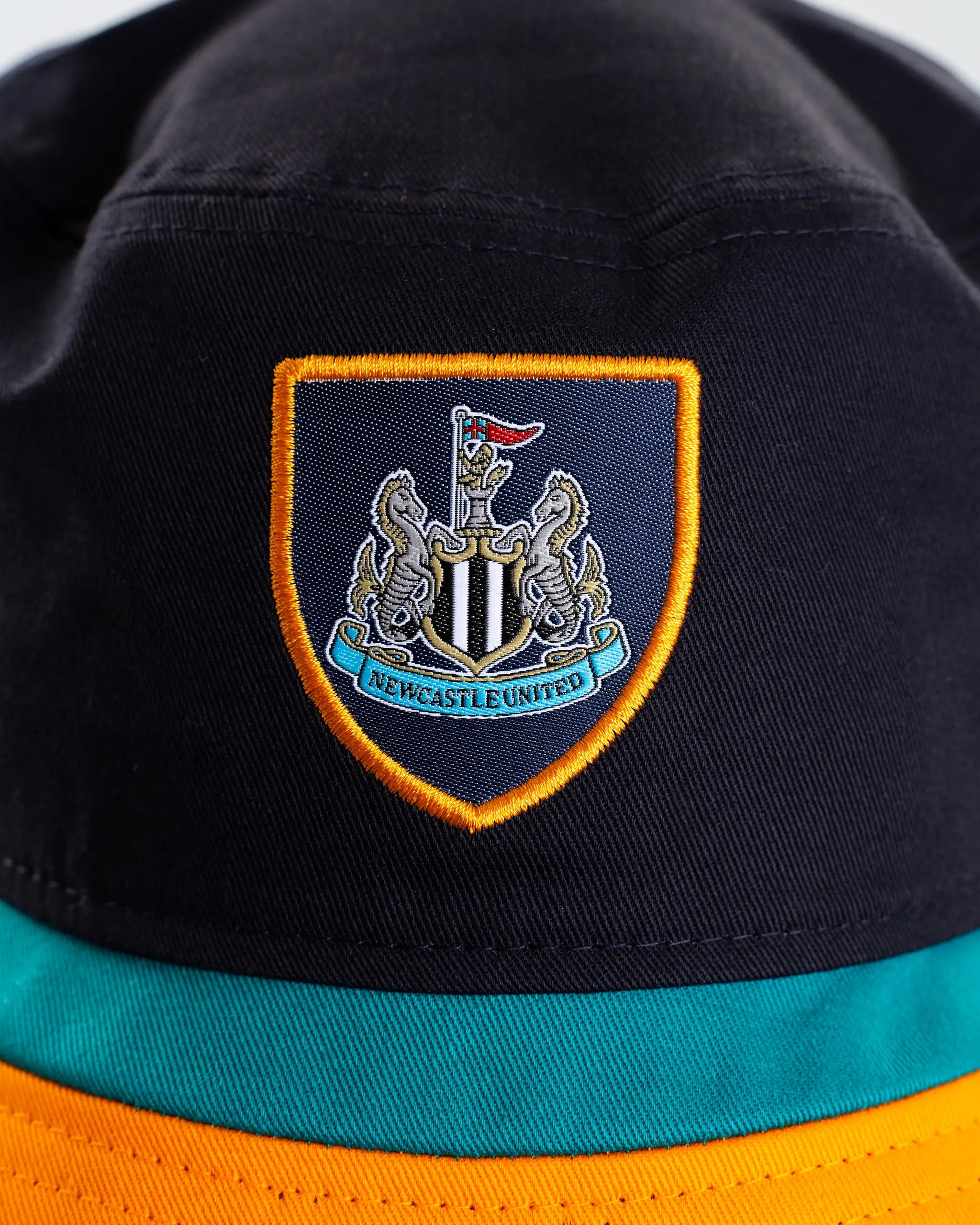Newcastle United New Era 1997-98 Away Shirt Navy Bucket Hat