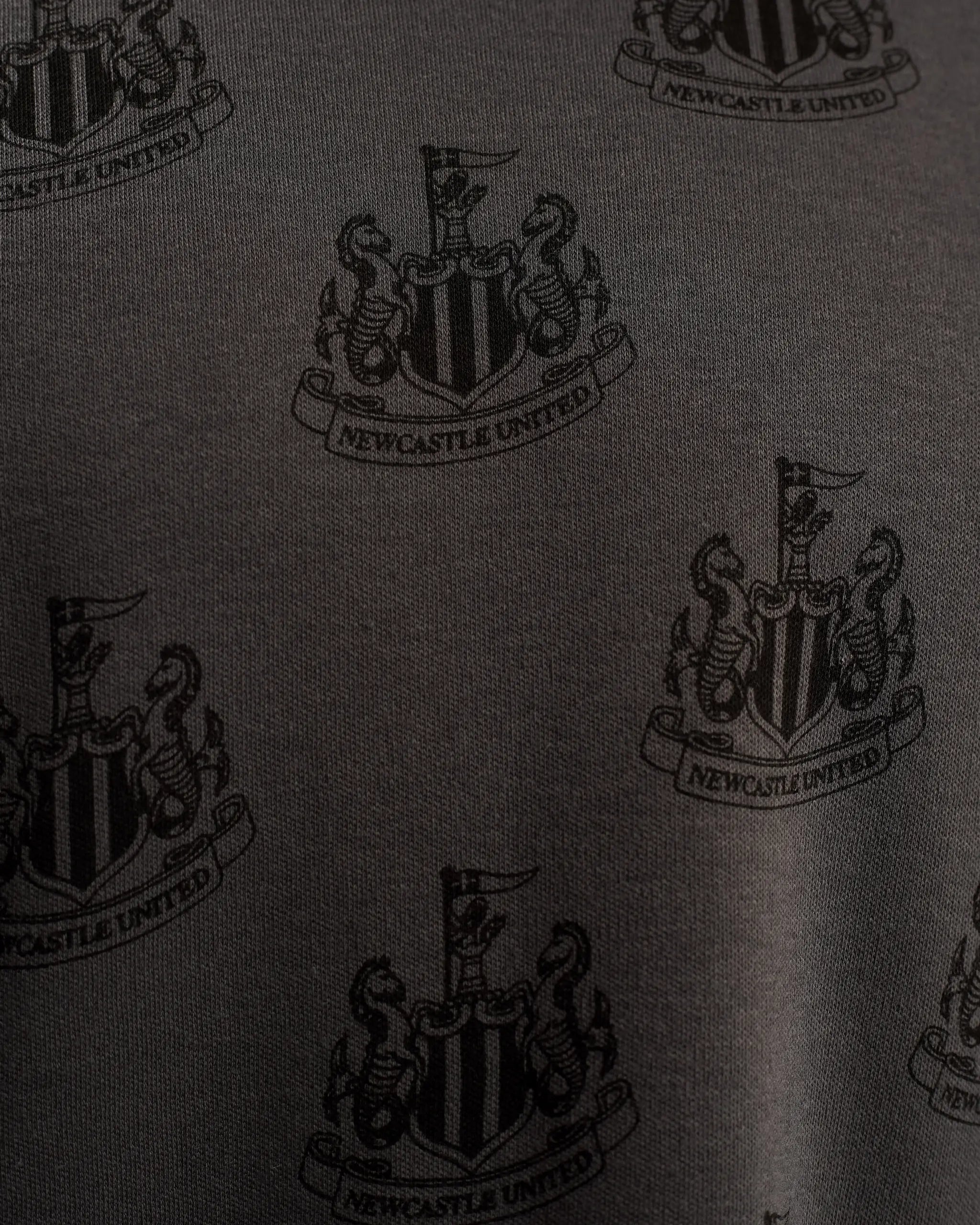 Newcastle United Men's Black Pyjama Set