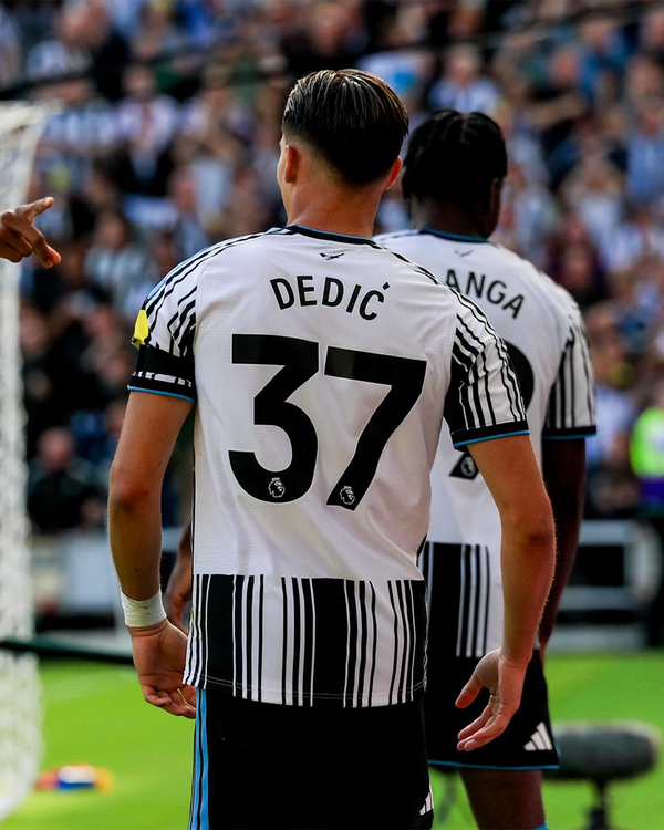 Newcastle United DEDIC 26/27 Match Worn Signed Shirt - Liverpool (H)