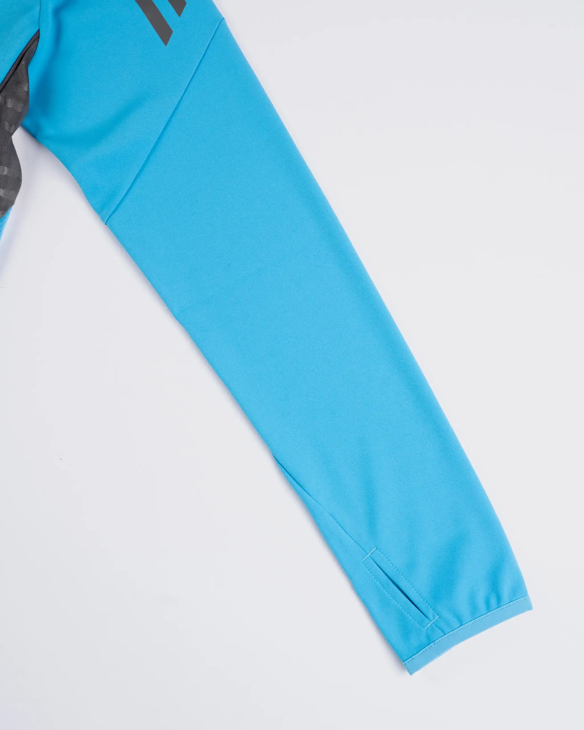 Newcastle United adidas 25/26 Players Range Kids' Blue 1/4 Zip Top