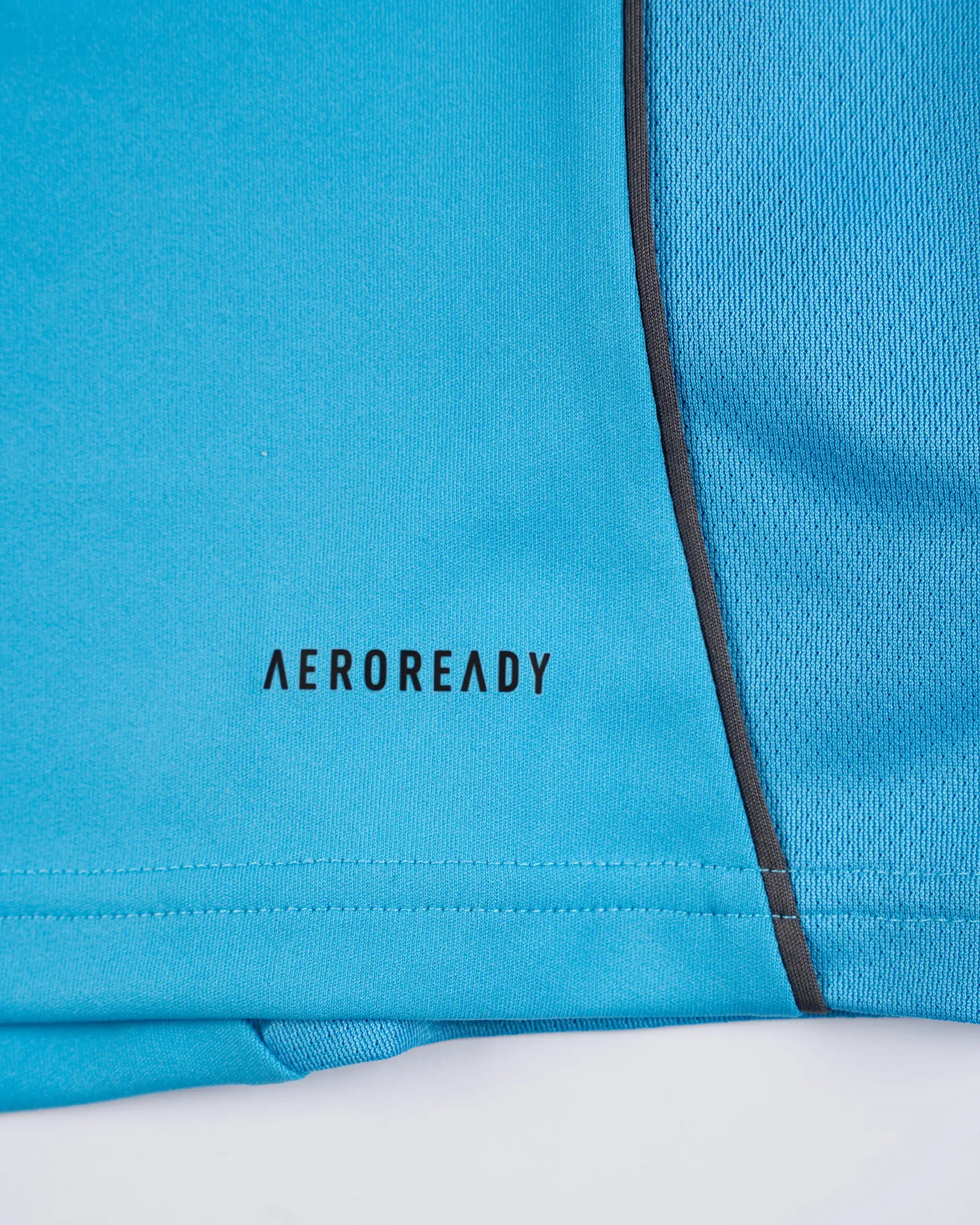 Newcastle United adidas 25/26 Players Range Kids' Blue 1/4 Zip Top