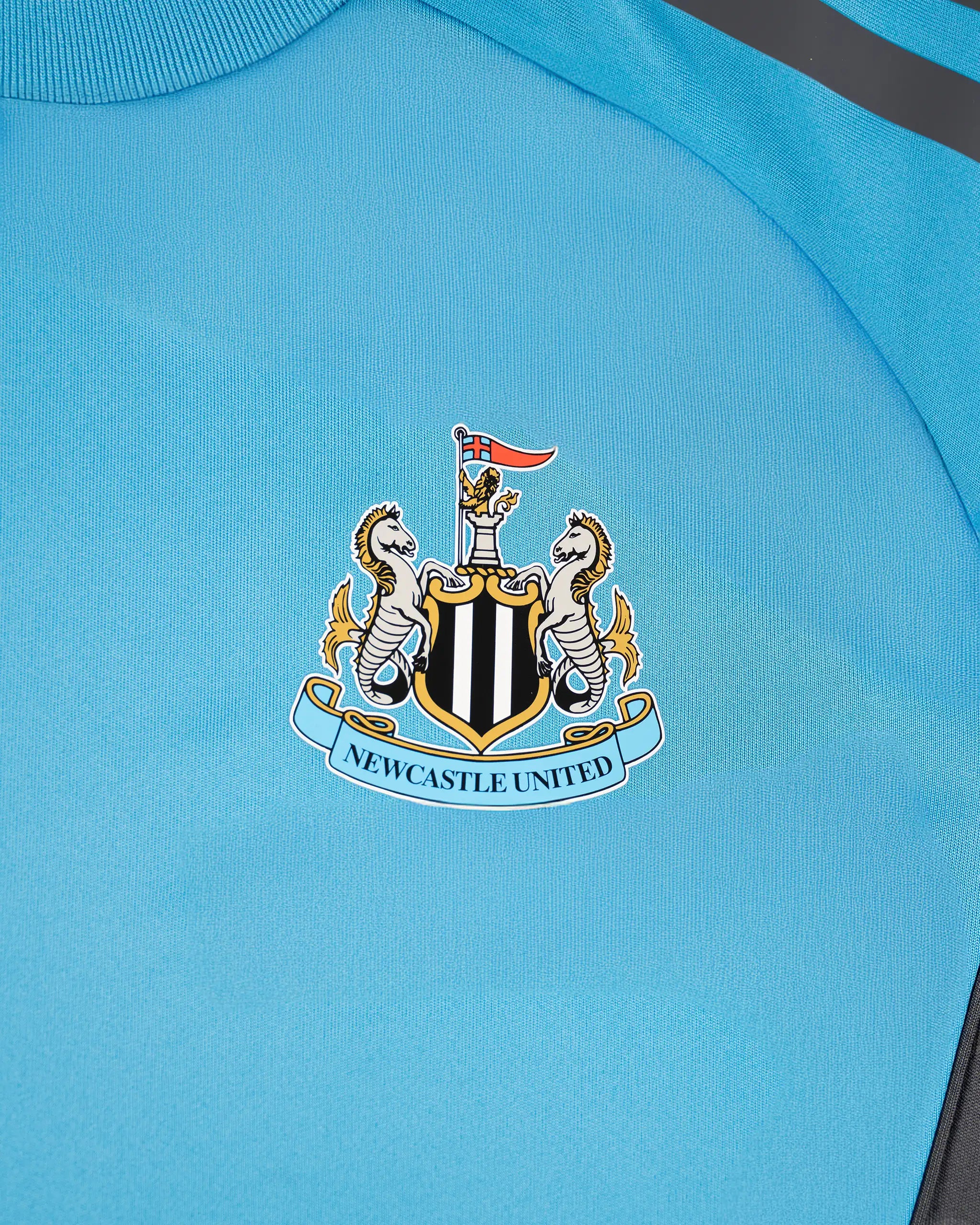 Newcastle United adidas 25/26 Players Range Kids' Blue Shirt