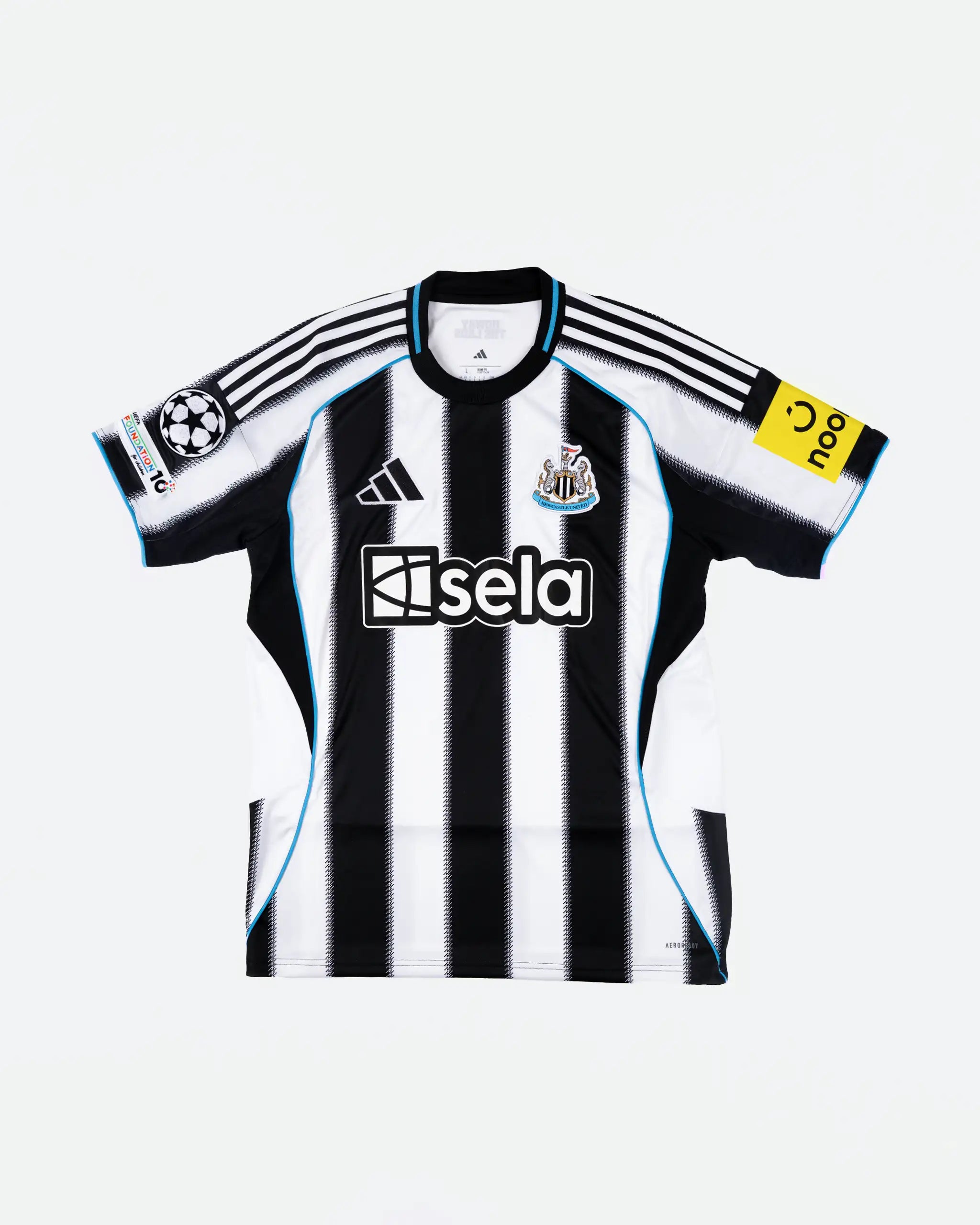 Newcastle United BARNES 25/26 Boxed Home Signed Shirt