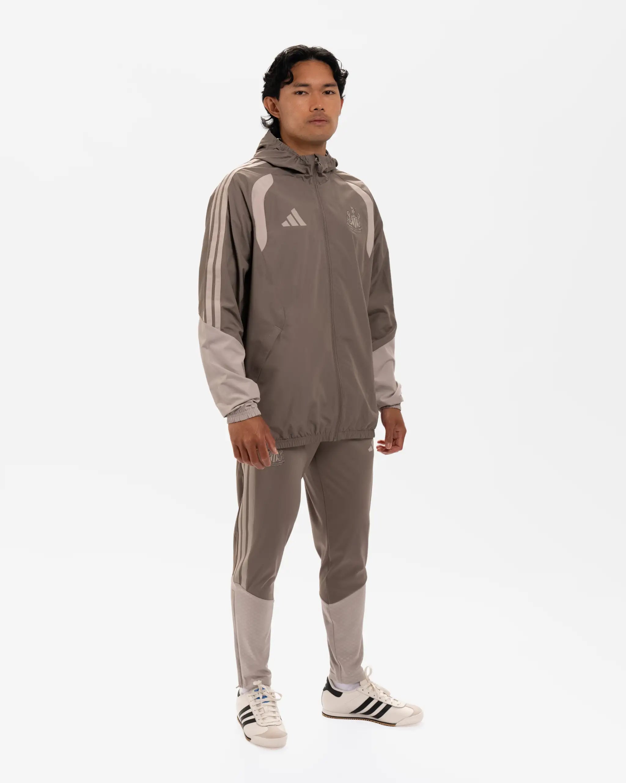 Newcastle United adidas 26/27 Coach's Range Beige All Weather Jacket