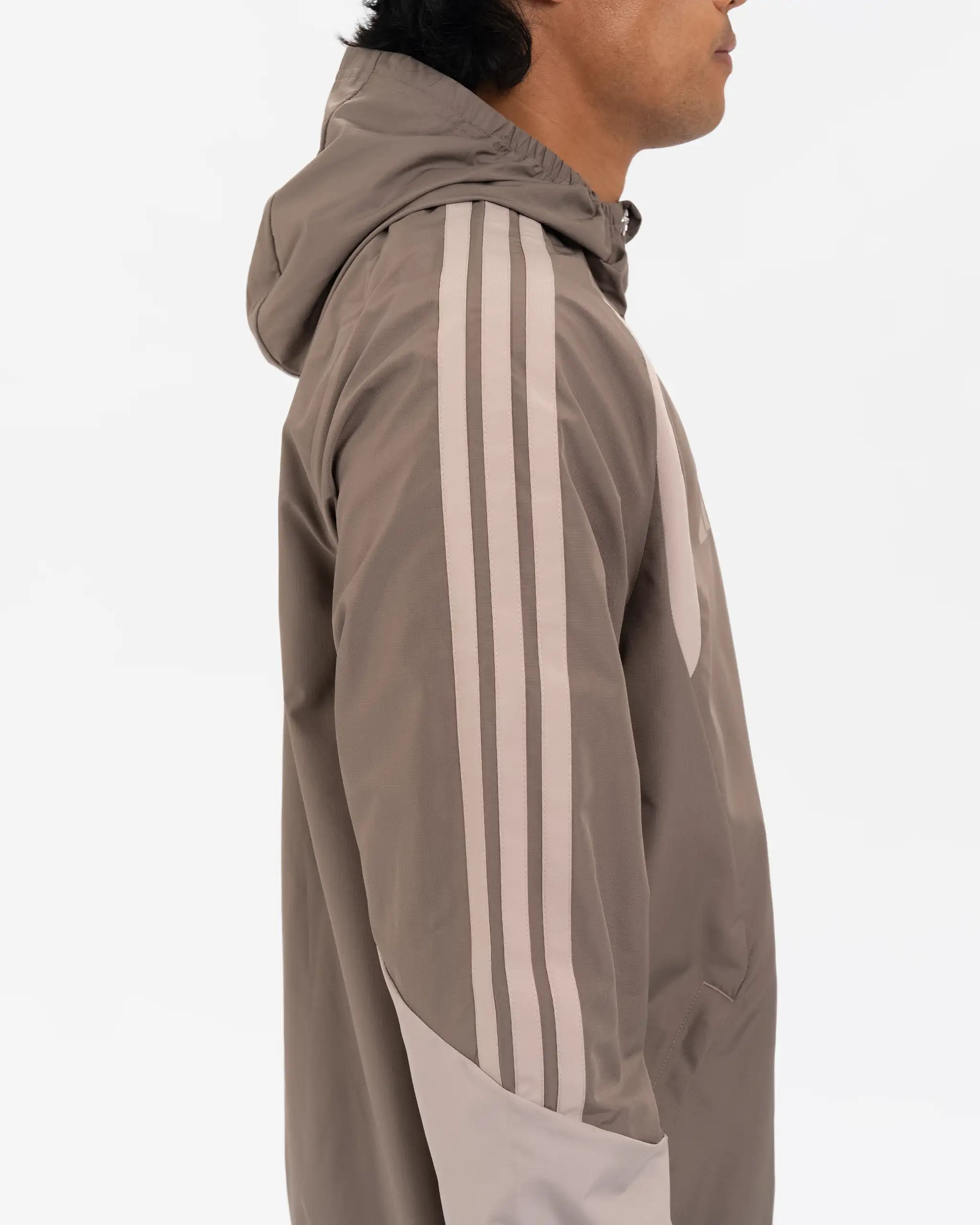 Newcastle United adidas 26/27 Coach's Range Beige All Weather Jacket