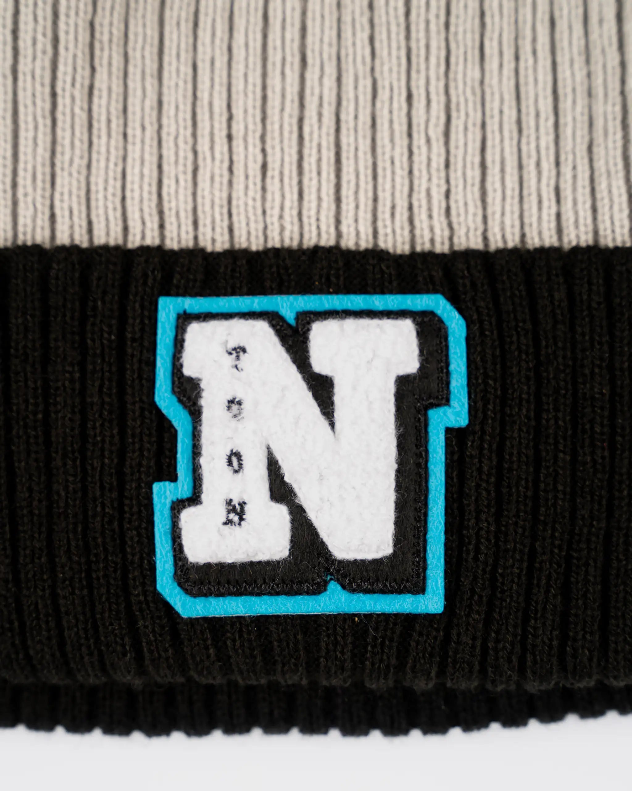 Newcastle United New Era Youth Patch Cuff Grey Beanie