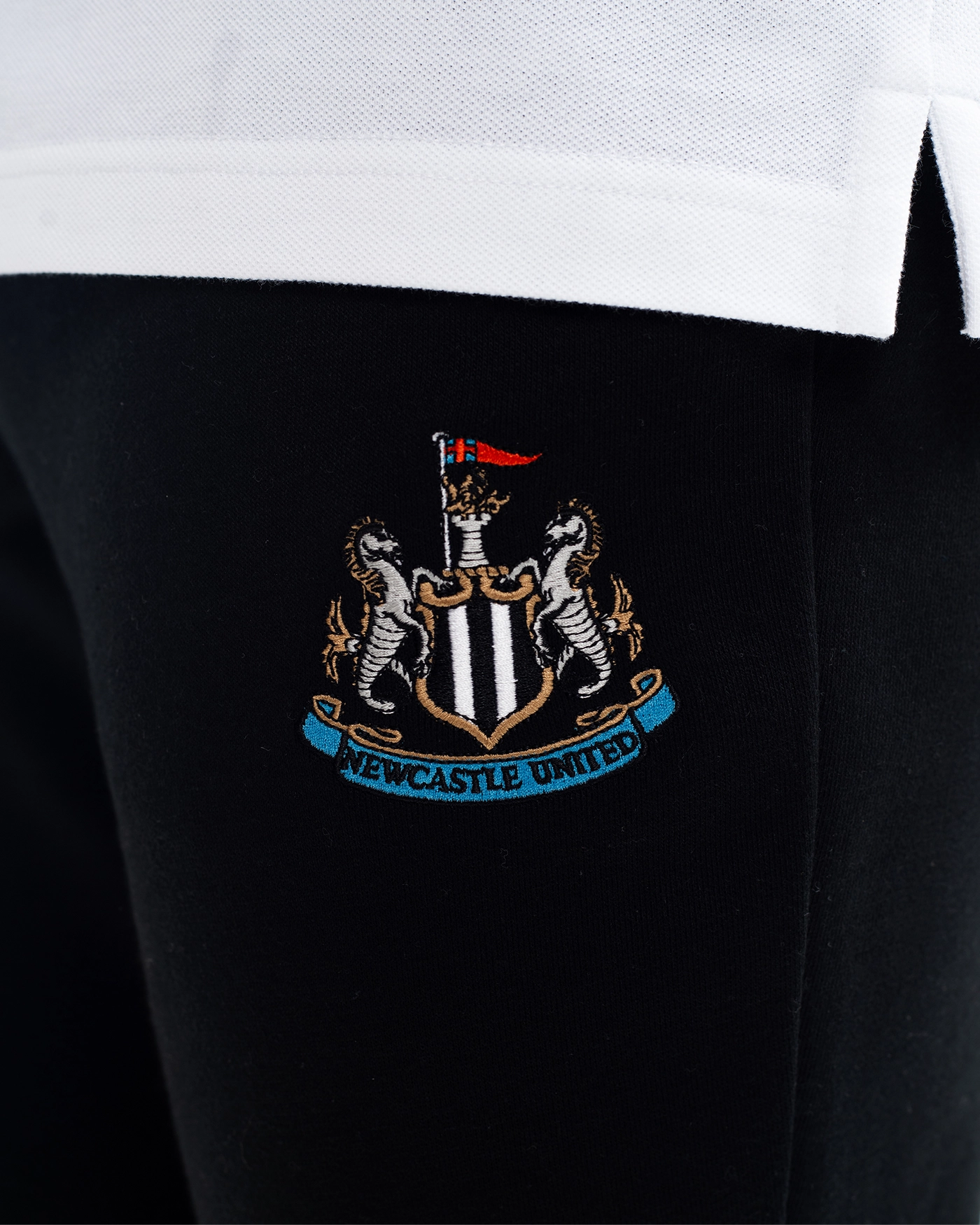 Newcastle United Men's Essentials Range Black Fleece Jogger Bottoms