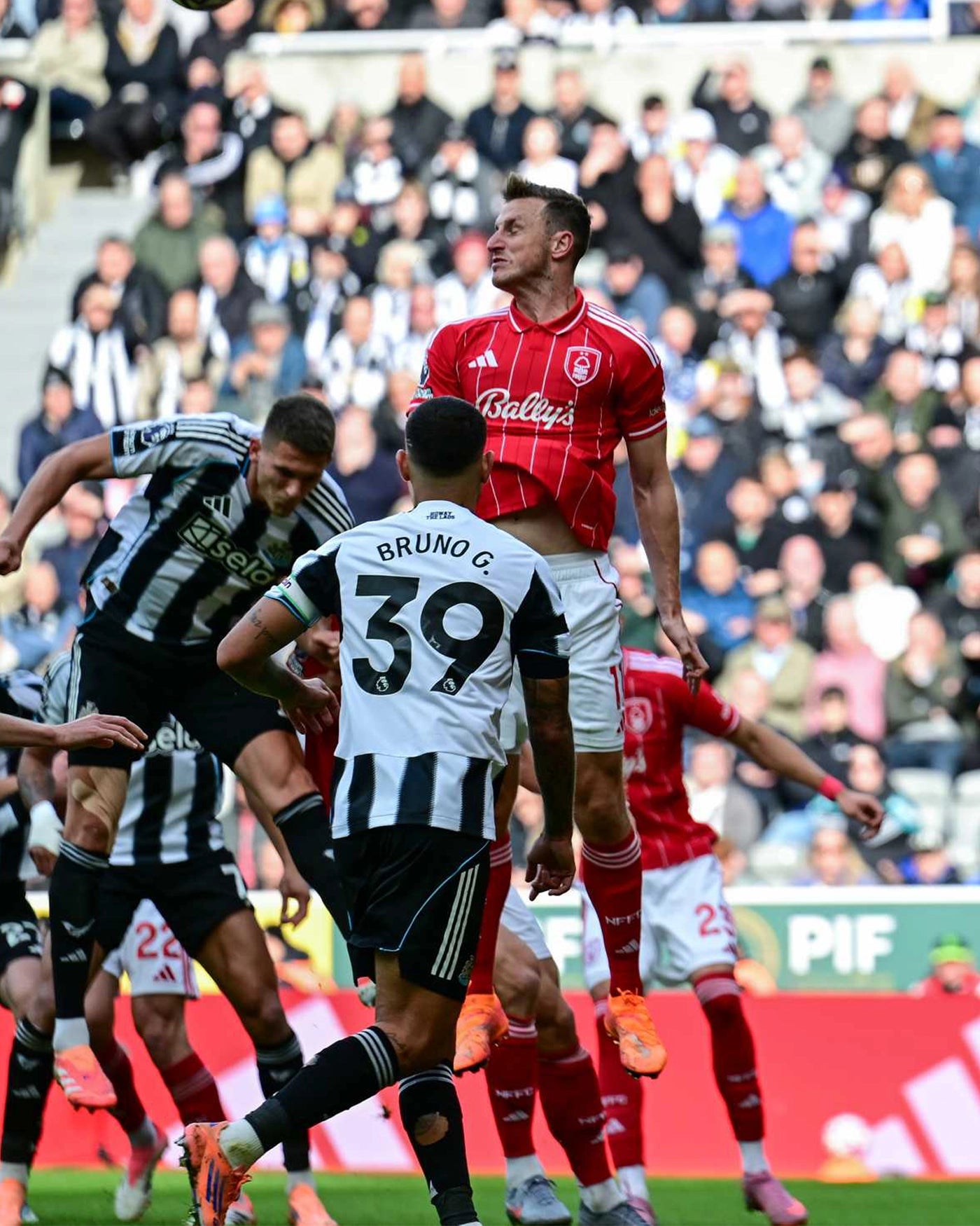 Newcastle United BRUNO G. 25/26 Match Worn Signed Shirt - Nottingham Forest (H)