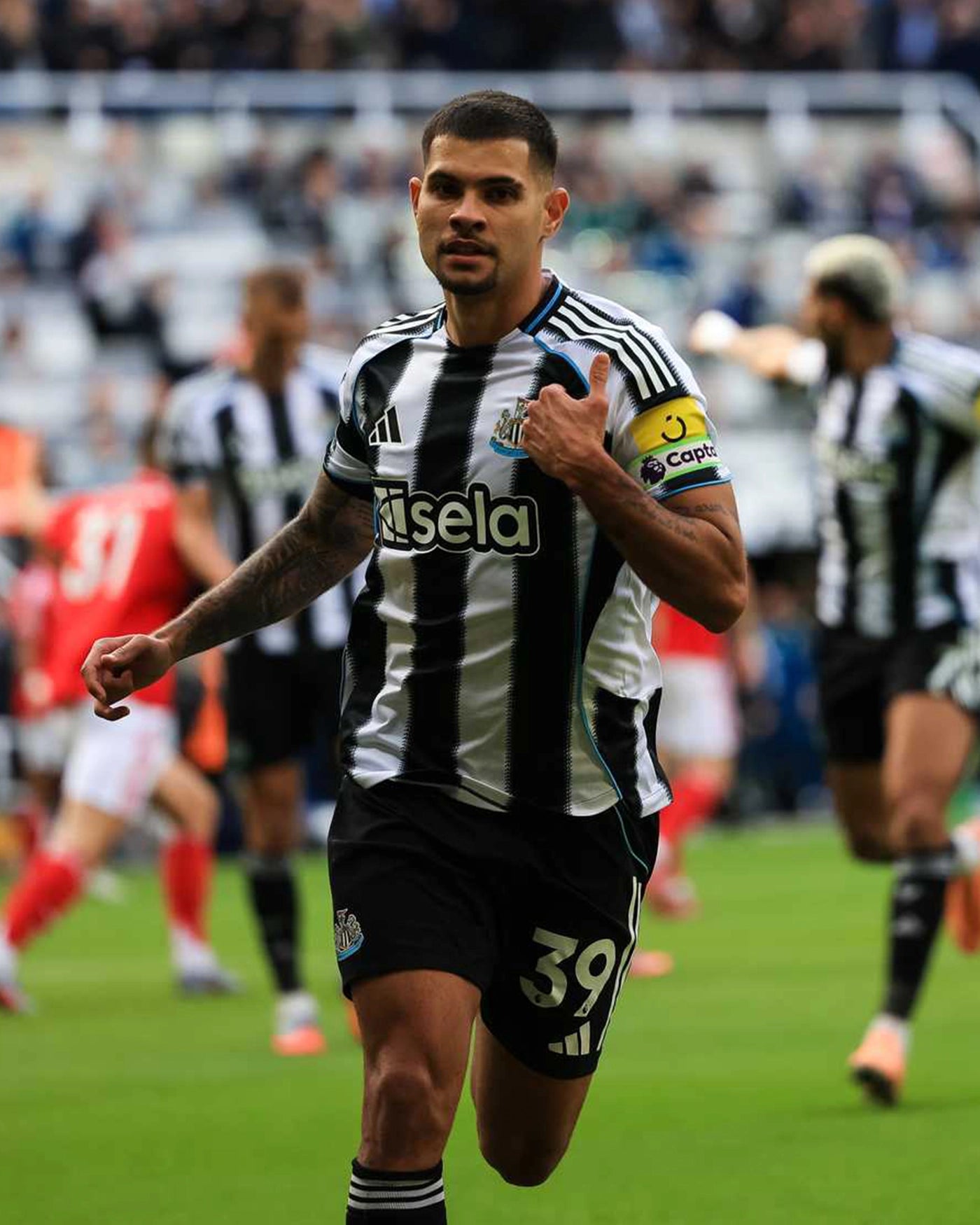 Newcastle United BRUNO G. 25/26 Match Worn Signed Shirt - Nottingham Forest (H)