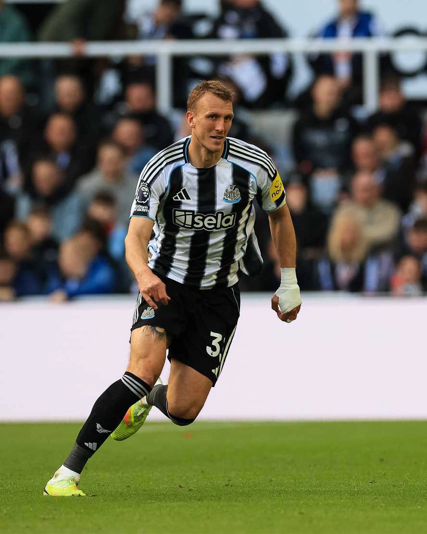 Newcastle United BURN 25/26 Match Worn Signed Shirt - Fulham (H)