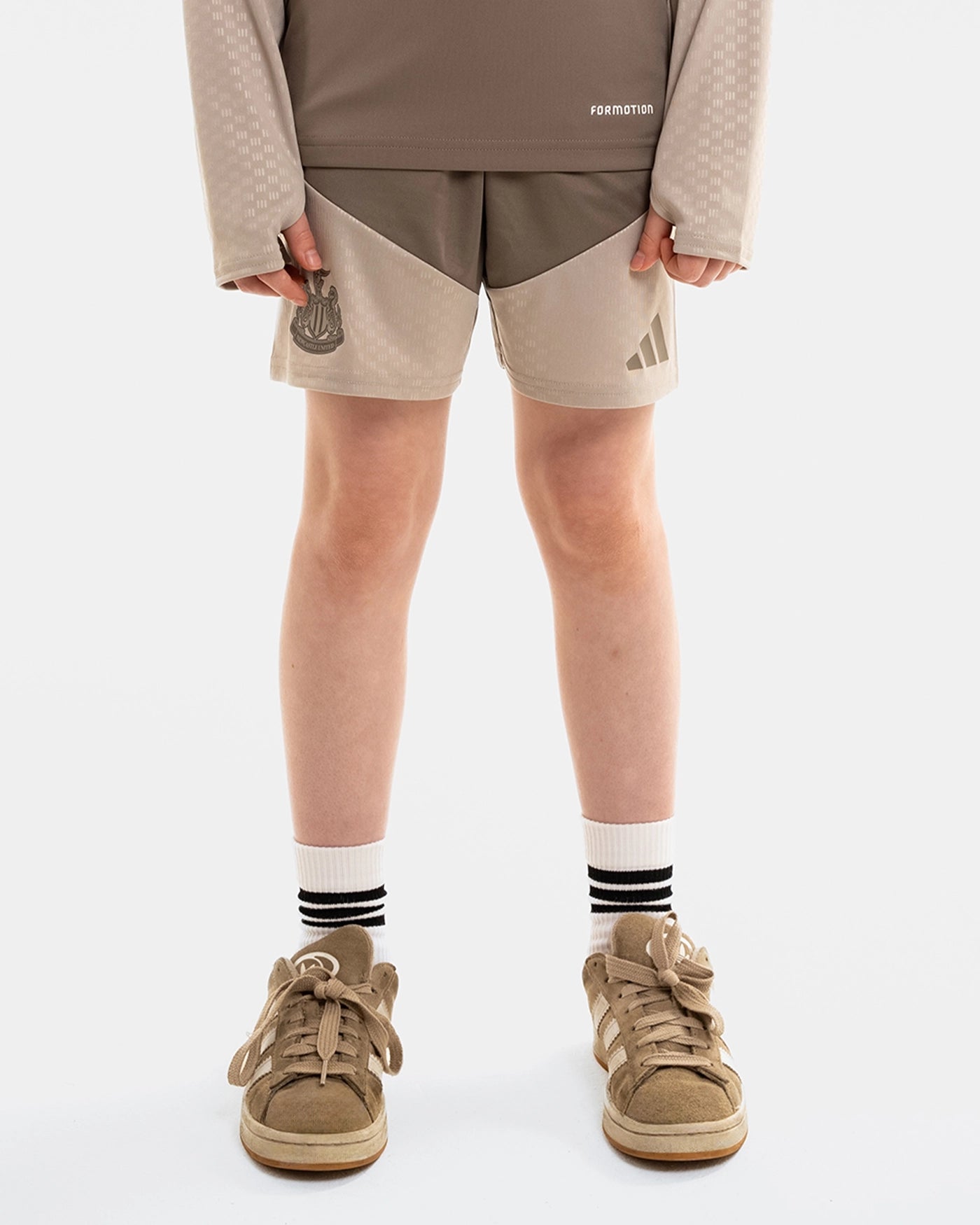 Newcastle United adidas Kids' 26/27 Coach's Range Beige Shorts