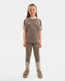 Newcastle United adidas Kids' 26/27 Coach's Range Beige Trackpants