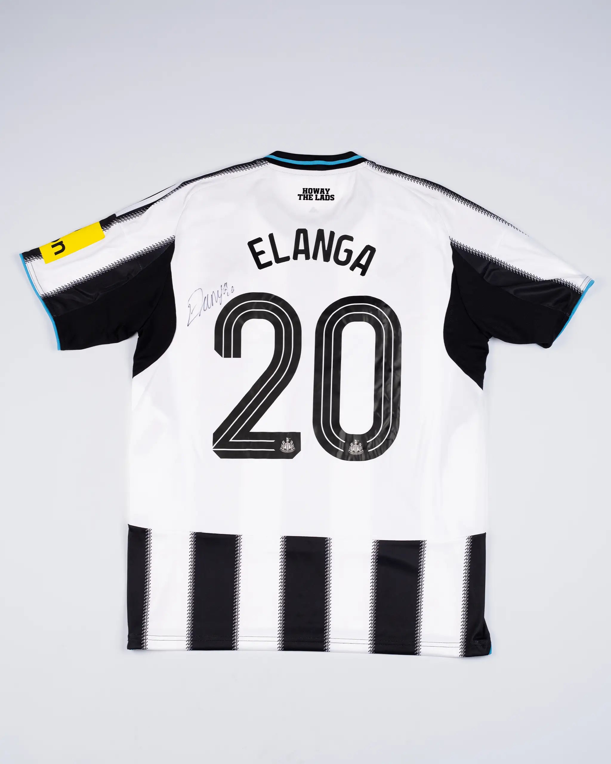Newcastle United ELANGA 25/26 Boxed Signed Home Shirt