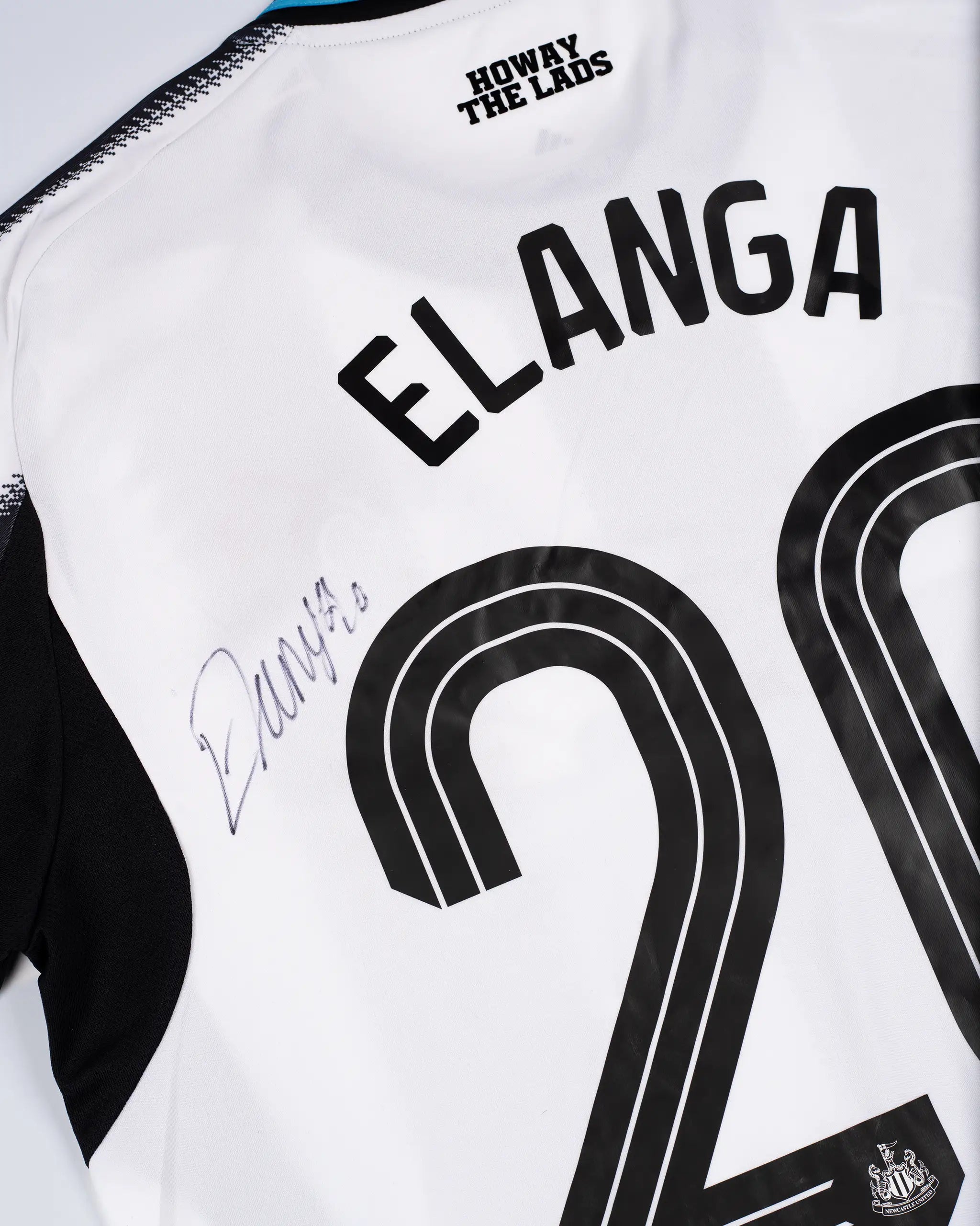 Newcastle United ELANGA 25/26 Boxed Signed Home Shirt