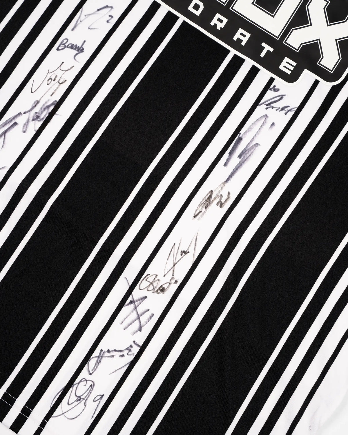 Newcastle United 26/27 Boxed Signed Home Shirt - Full Squad