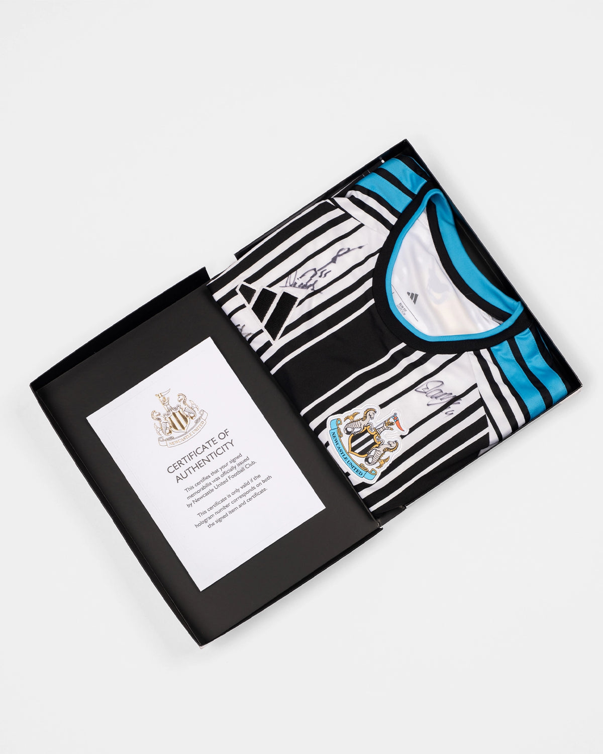 Newcastle United 26/27 Boxed Signed Home Shirt - Full Squad